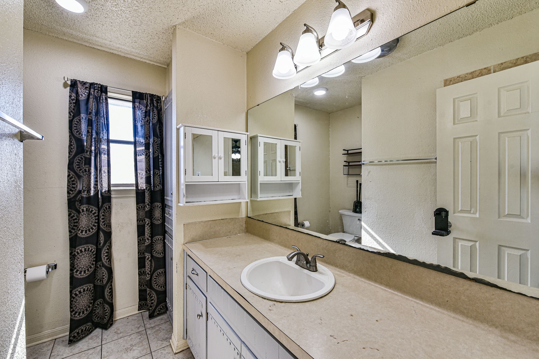 Your Home Sold Guaranteed Realty - The Salas Team