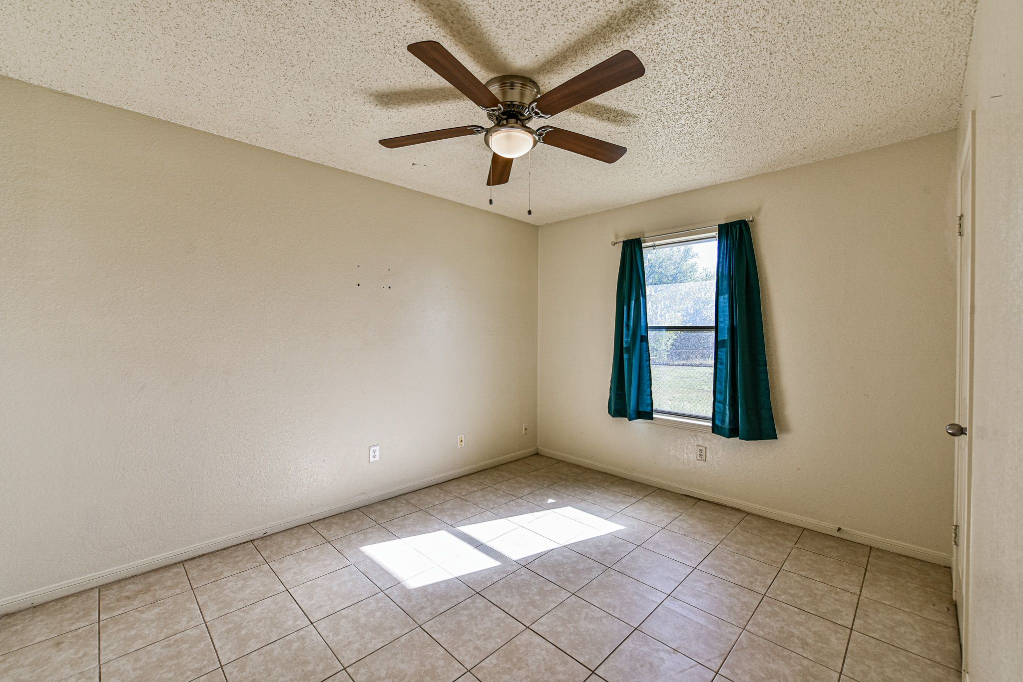 Your Home Sold Guaranteed Realty - The Salas Team
