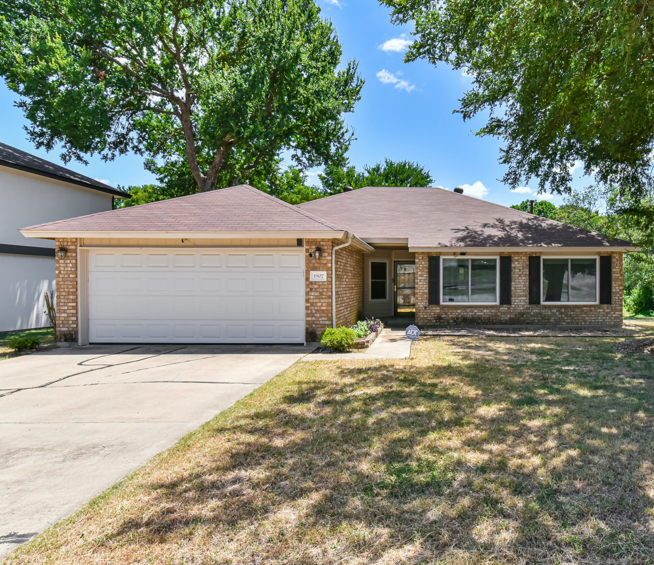 Your Home Sold Guaranteed Realty - The Salas Team