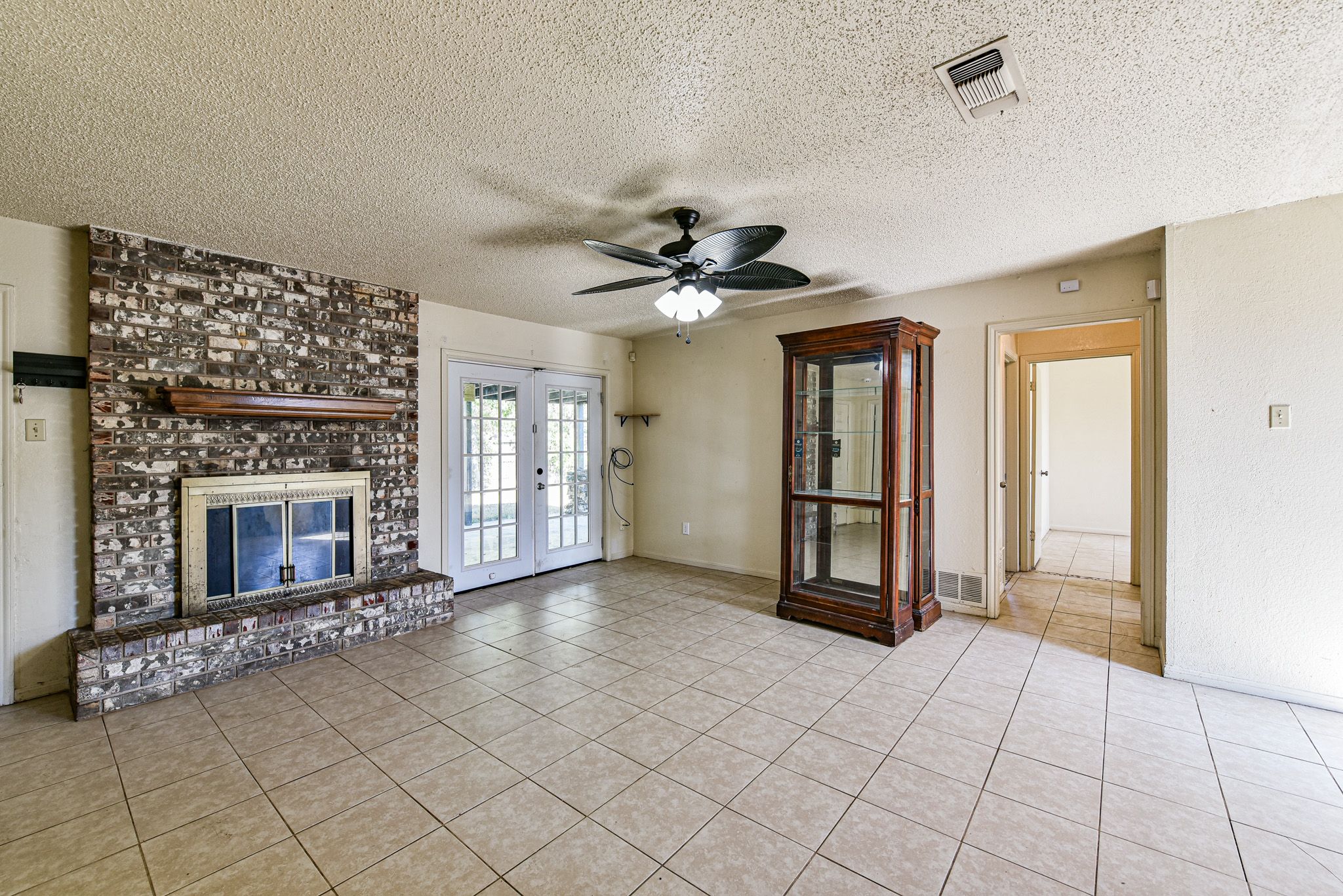 Your Home Sold Guaranteed Realty - The Salas Team
