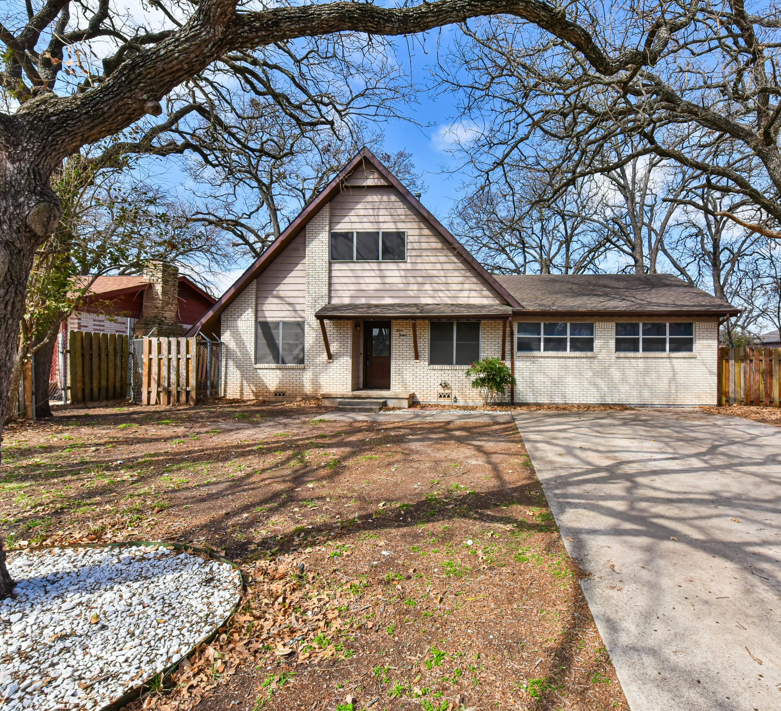 Your Home Sold Guaranteed Realty - The Salas Team