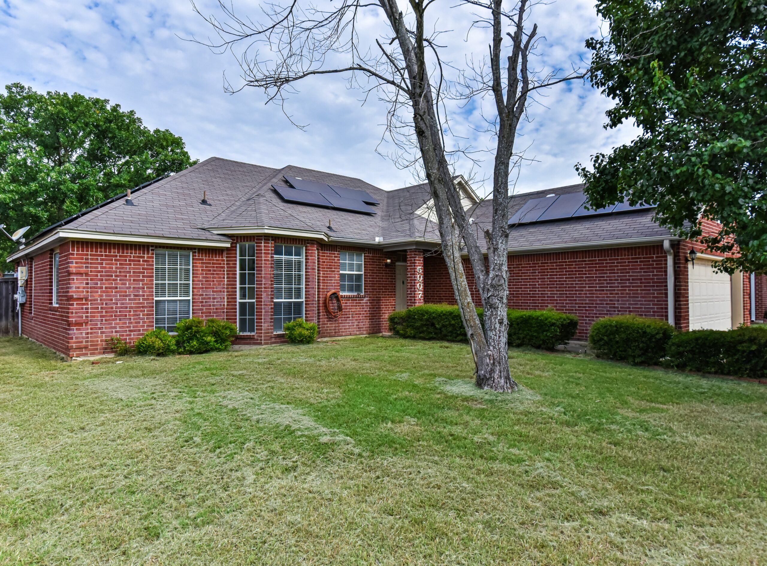 Your Home Sold Guaranteed Realty - The Salas Team