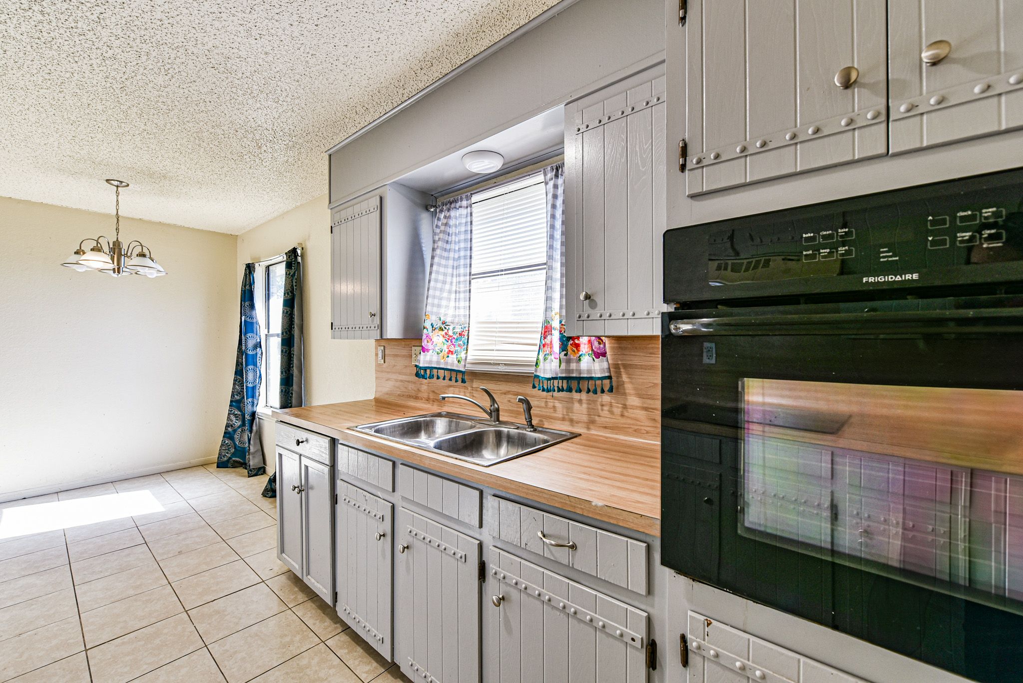 Your Home Sold Guaranteed Realty - The Salas Team