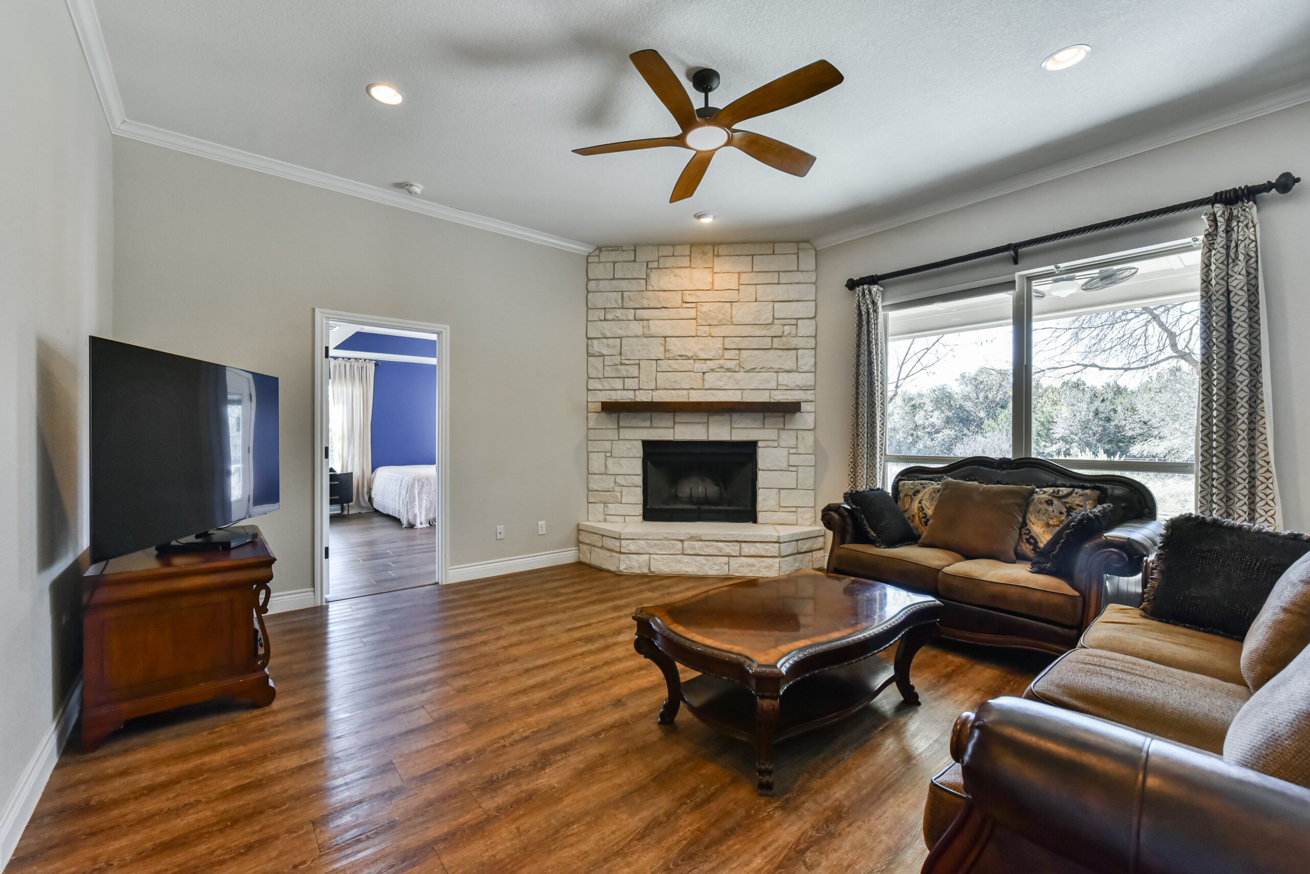 Your Home Sold Guaranteed Realty - The Salas Team