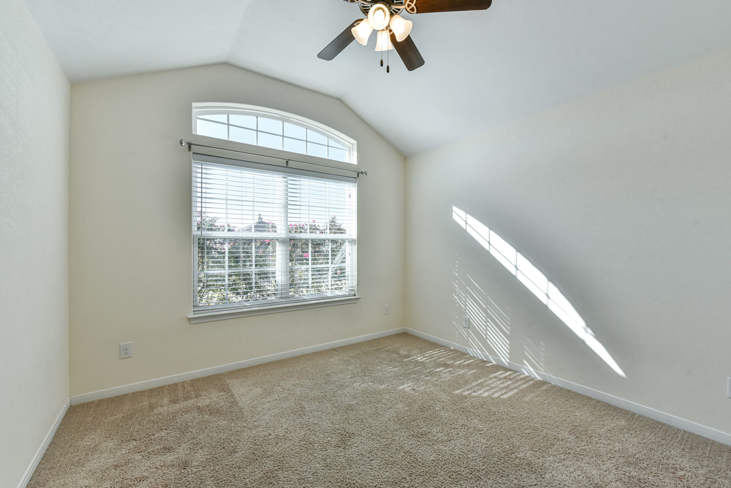 Your Home Sold Guaranteed Realty - The Salas Team