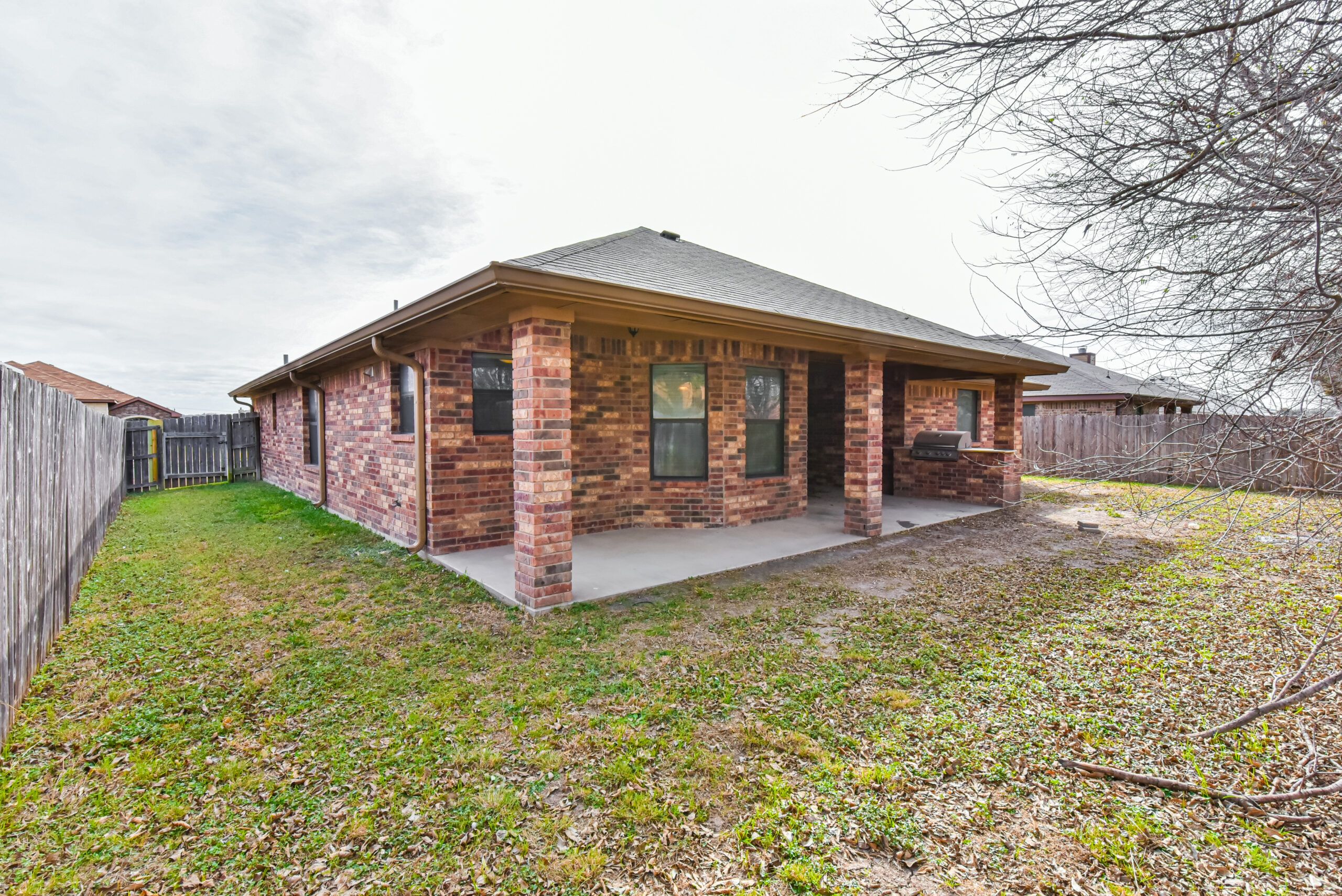 Your Home Sold Guaranteed Realty - The Salas Team
