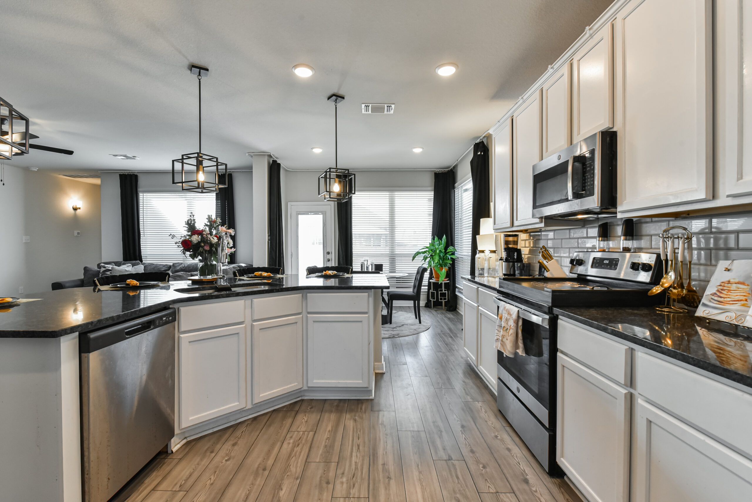 Your Home Sold Guaranteed Realty - The Salas Team