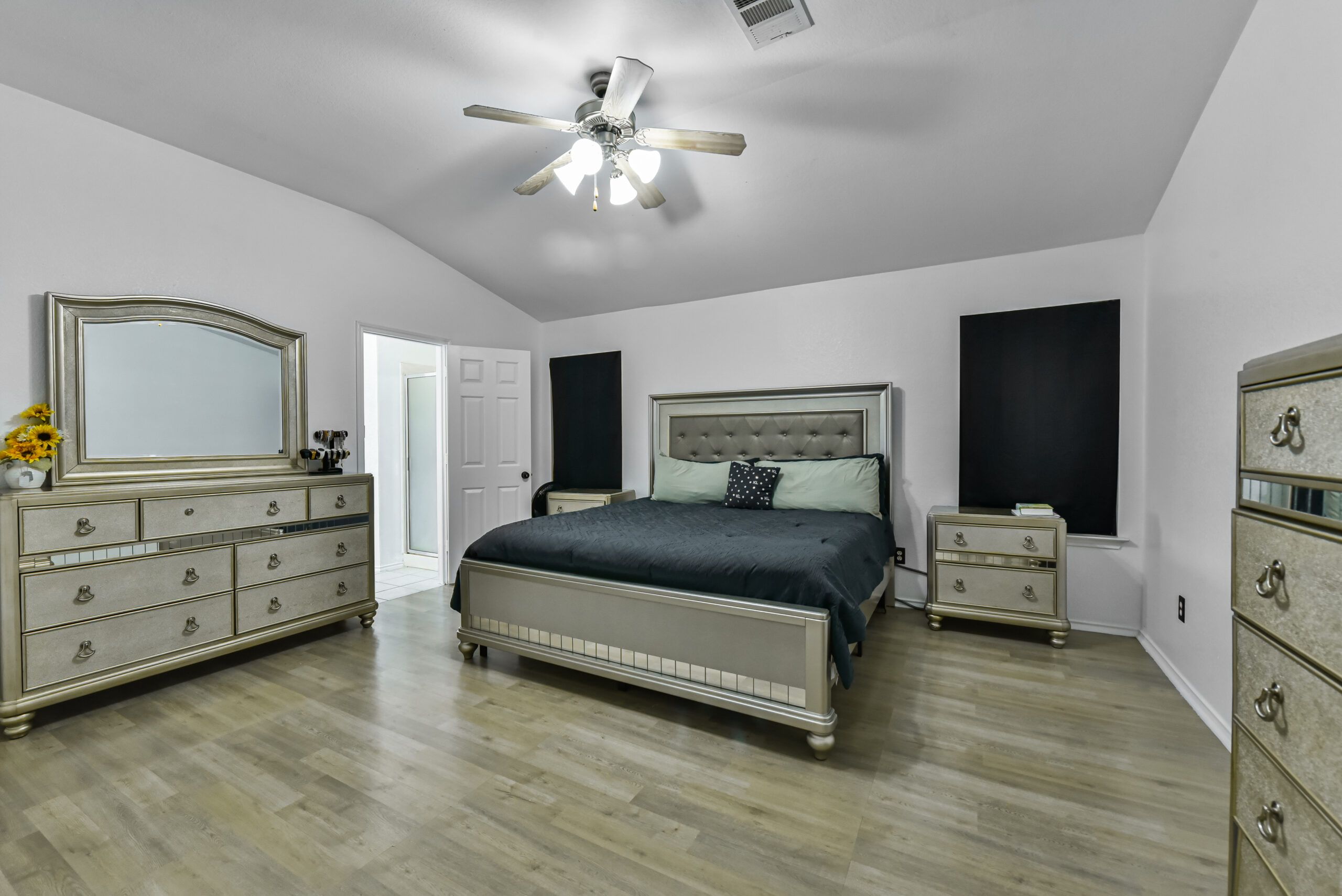 Your Home Sold Guaranteed Realty - The Salas Team