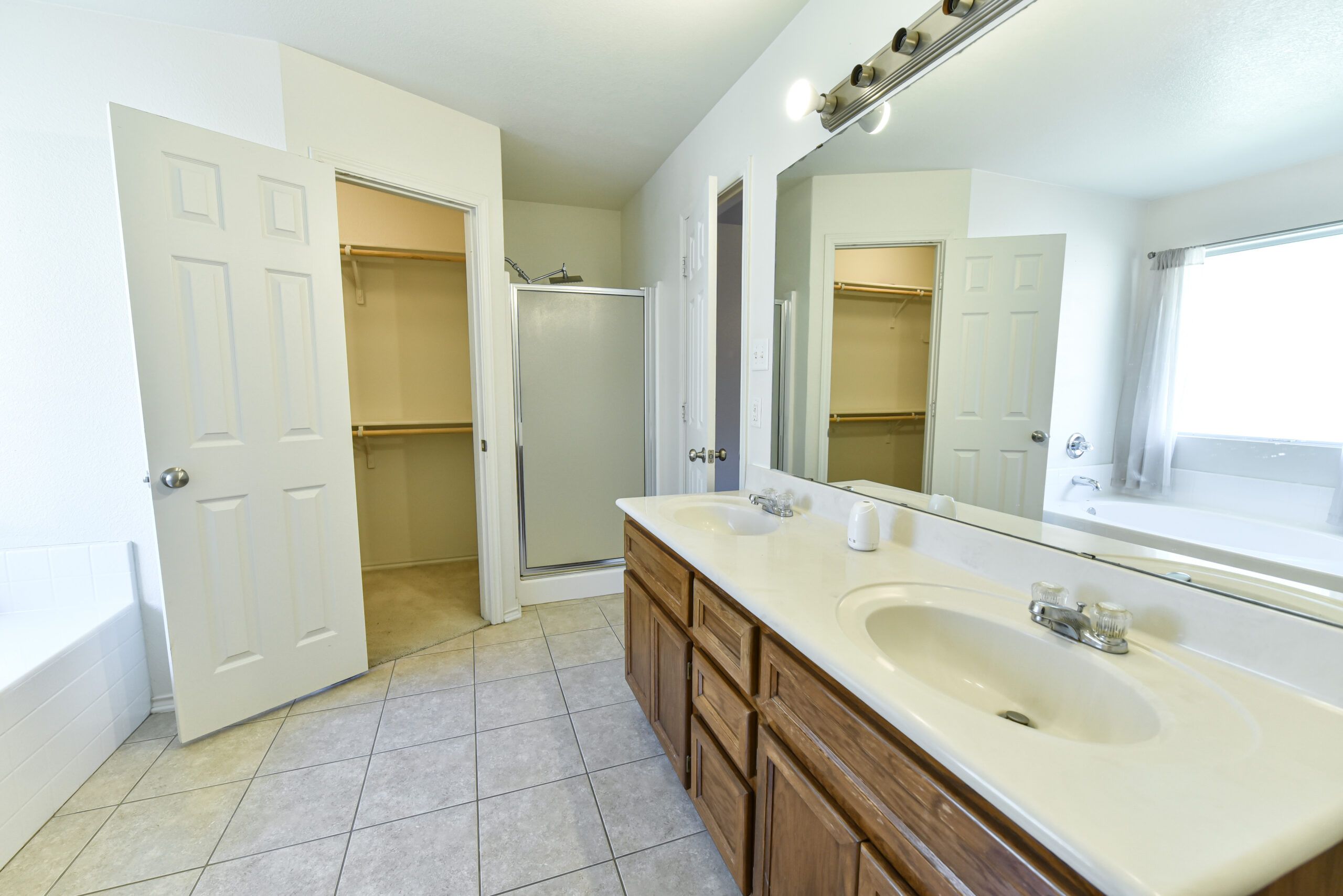Your Home Sold Guaranteed Realty - The Salas Team