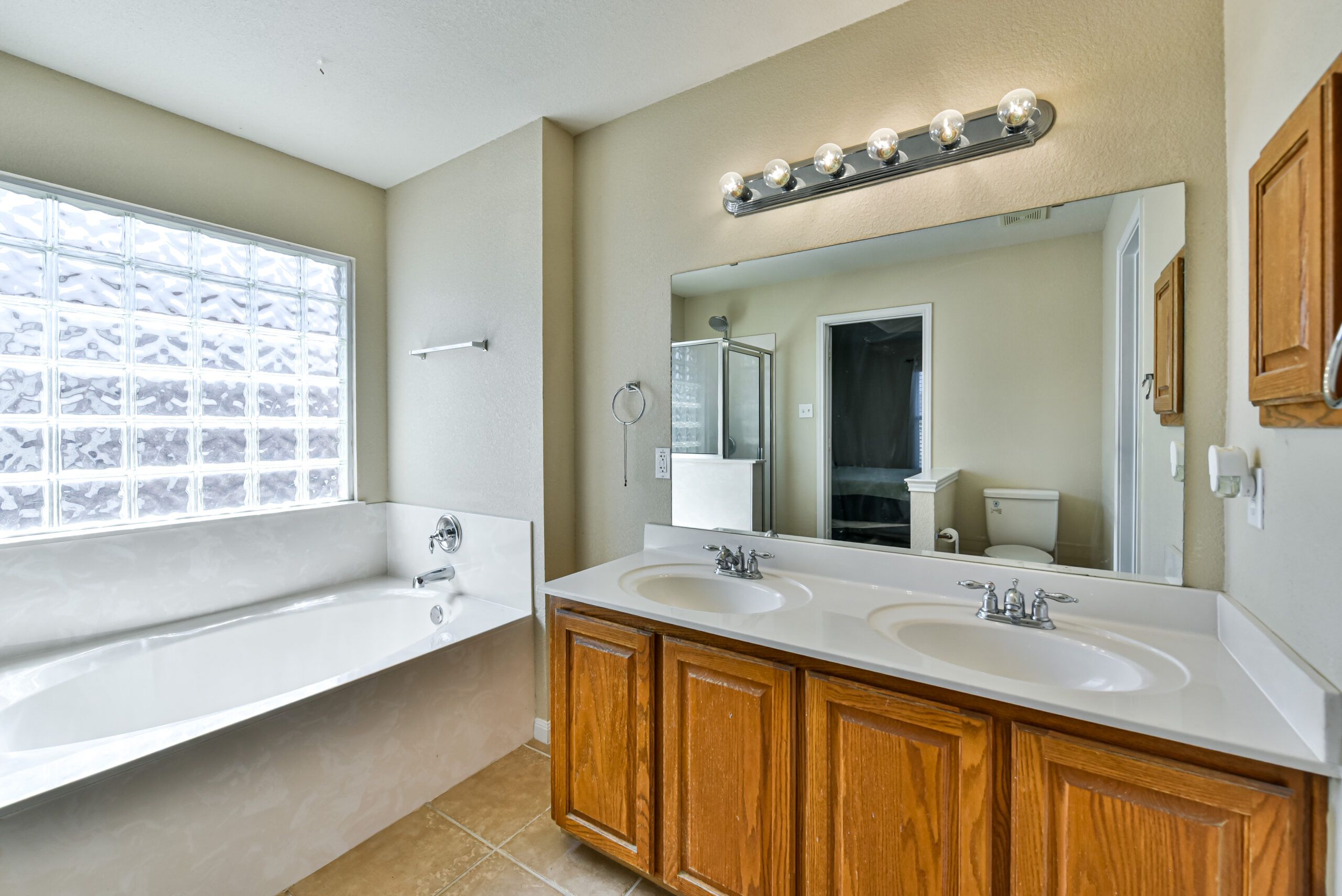 Your Home Sold Guaranteed Realty - The Salas Team