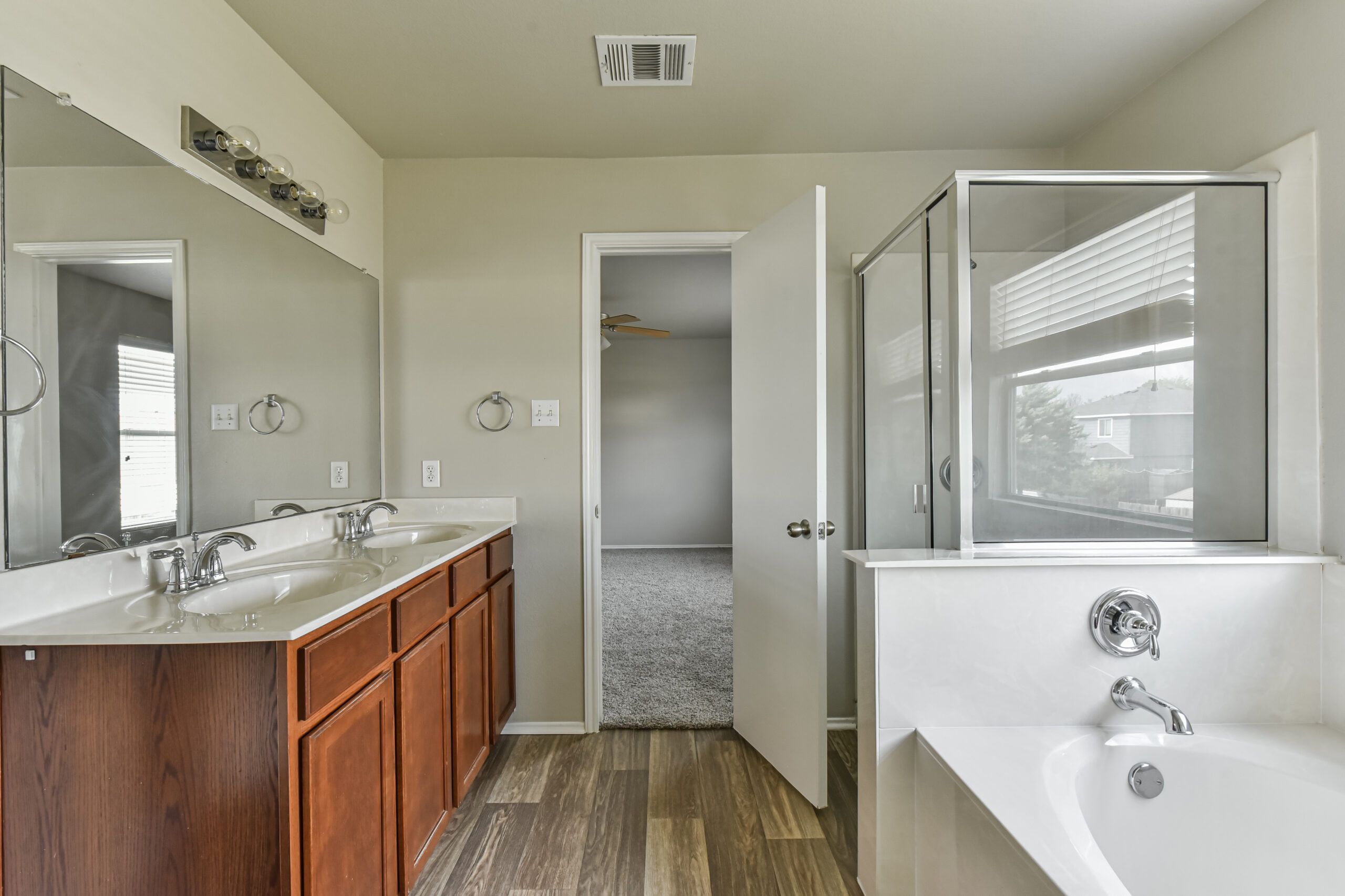Your Home Sold Guaranteed Realty - The Salas Team
