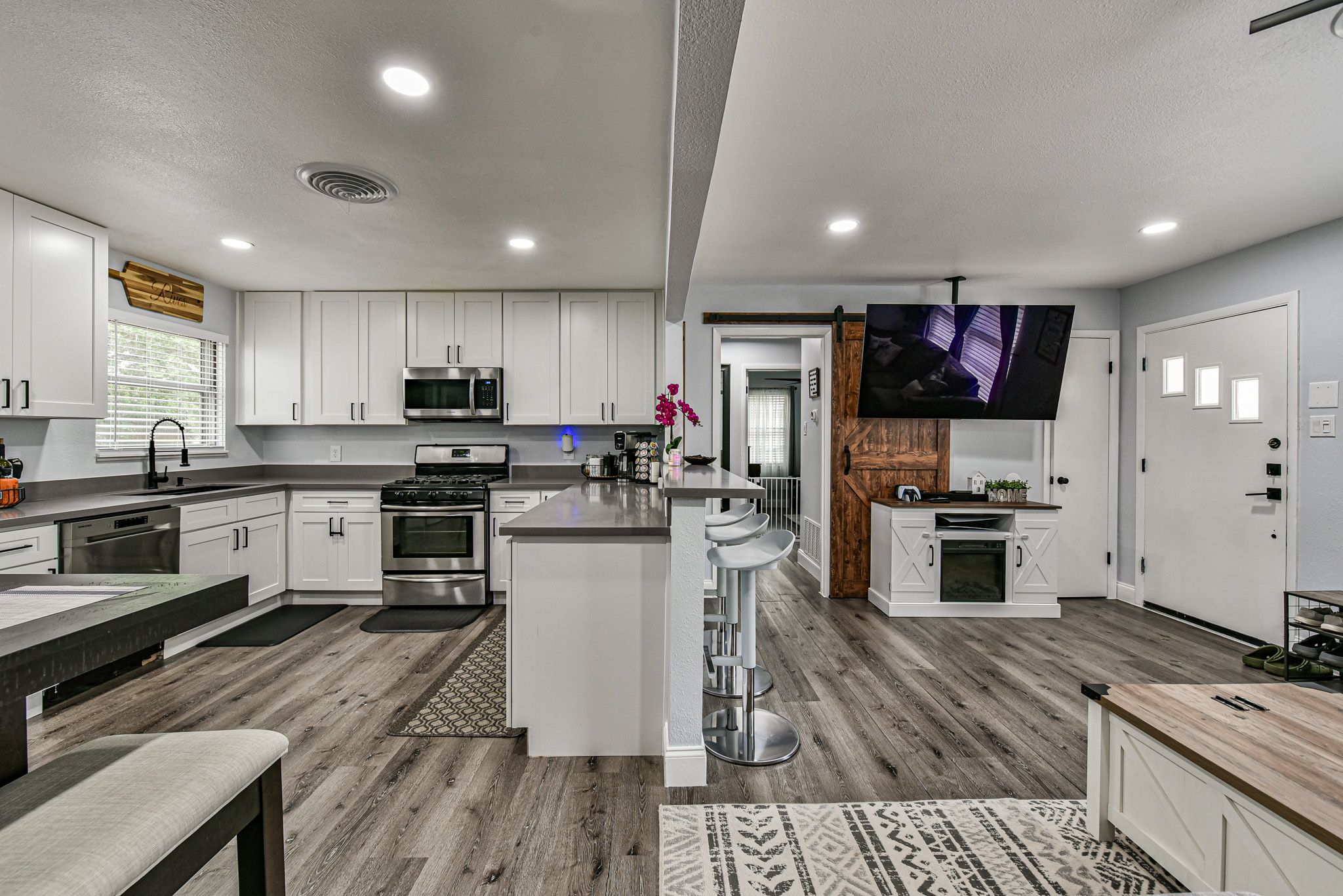 Your Home Sold Guaranteed Realty - The Salas Team