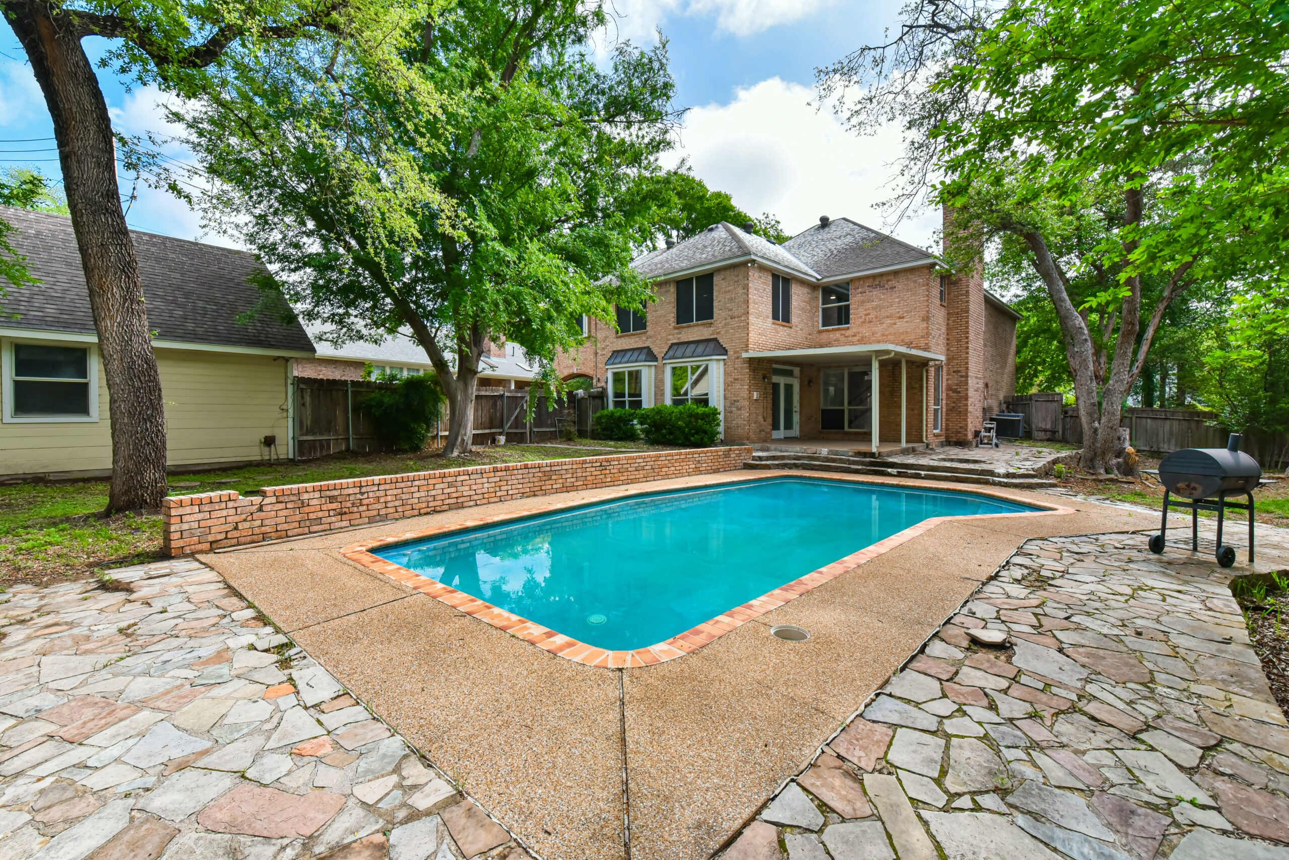 Your Home Sold Guaranteed Realty - The Salas Team
