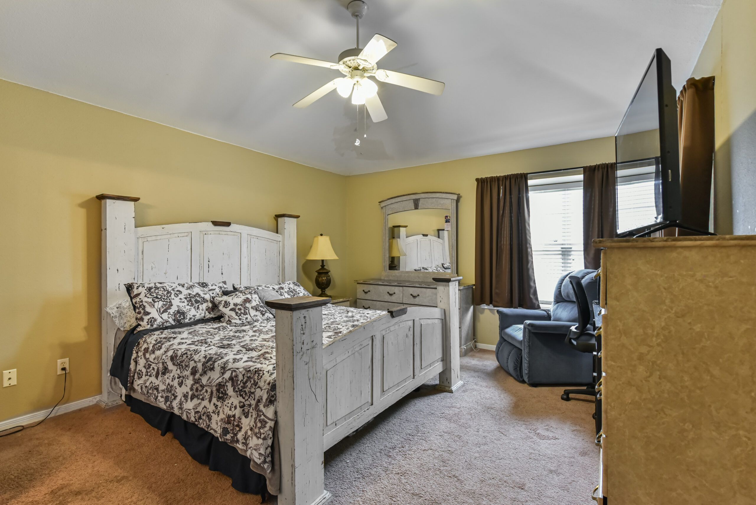 Your Home Sold Guaranteed Realty - The Salas Team