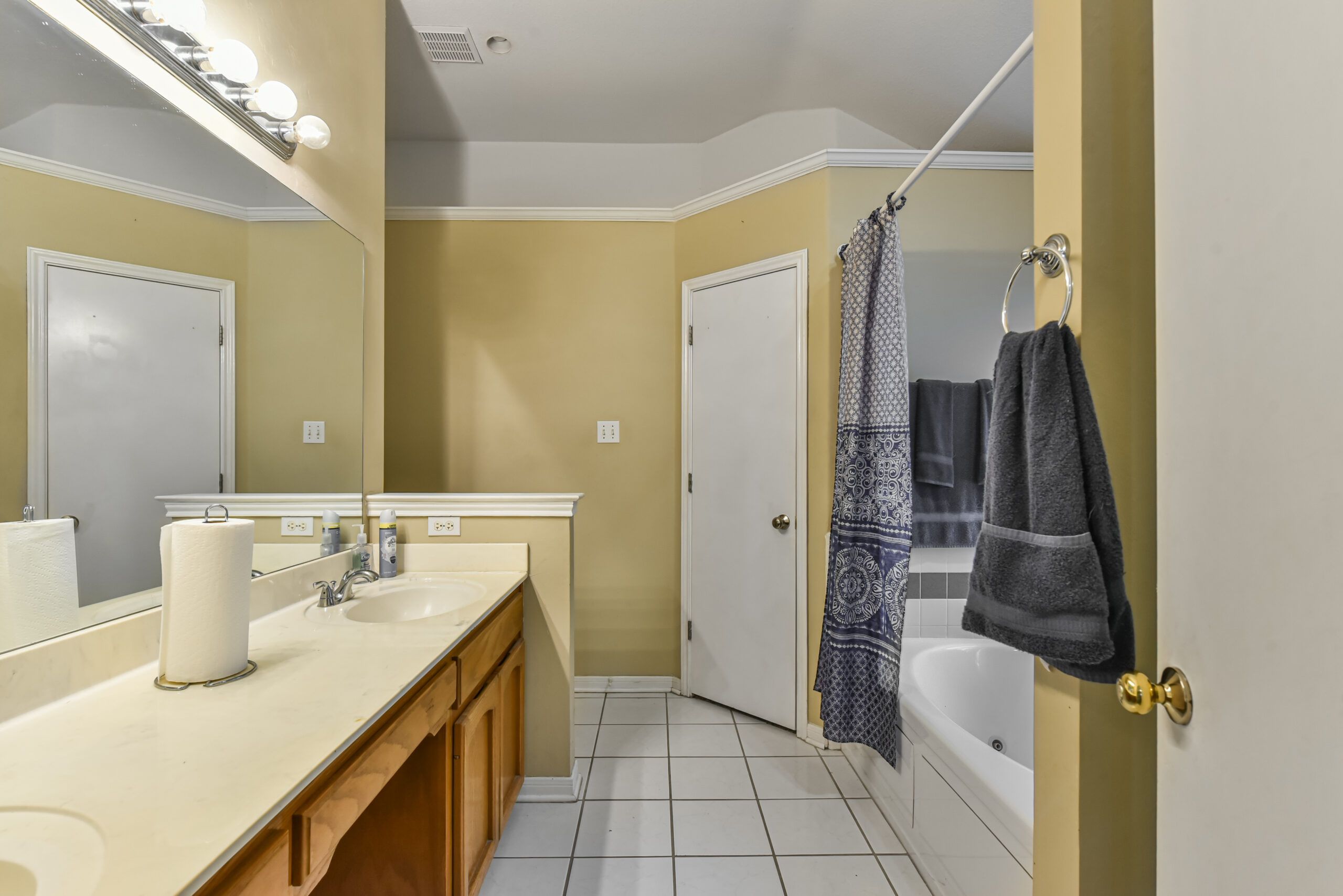 Your Home Sold Guaranteed Realty - The Salas Team