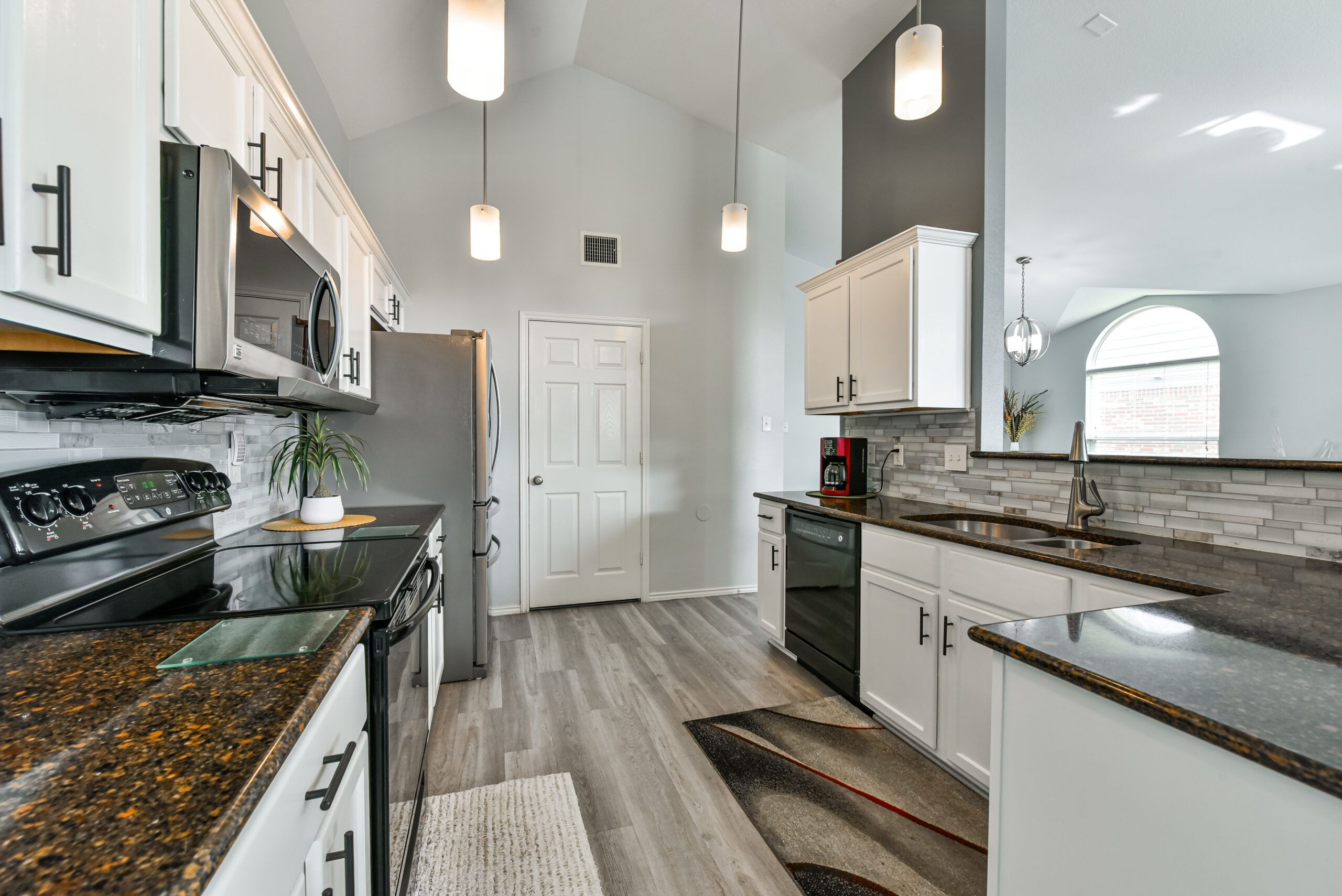 Your Home Sold Guaranteed Realty - The Salas Team