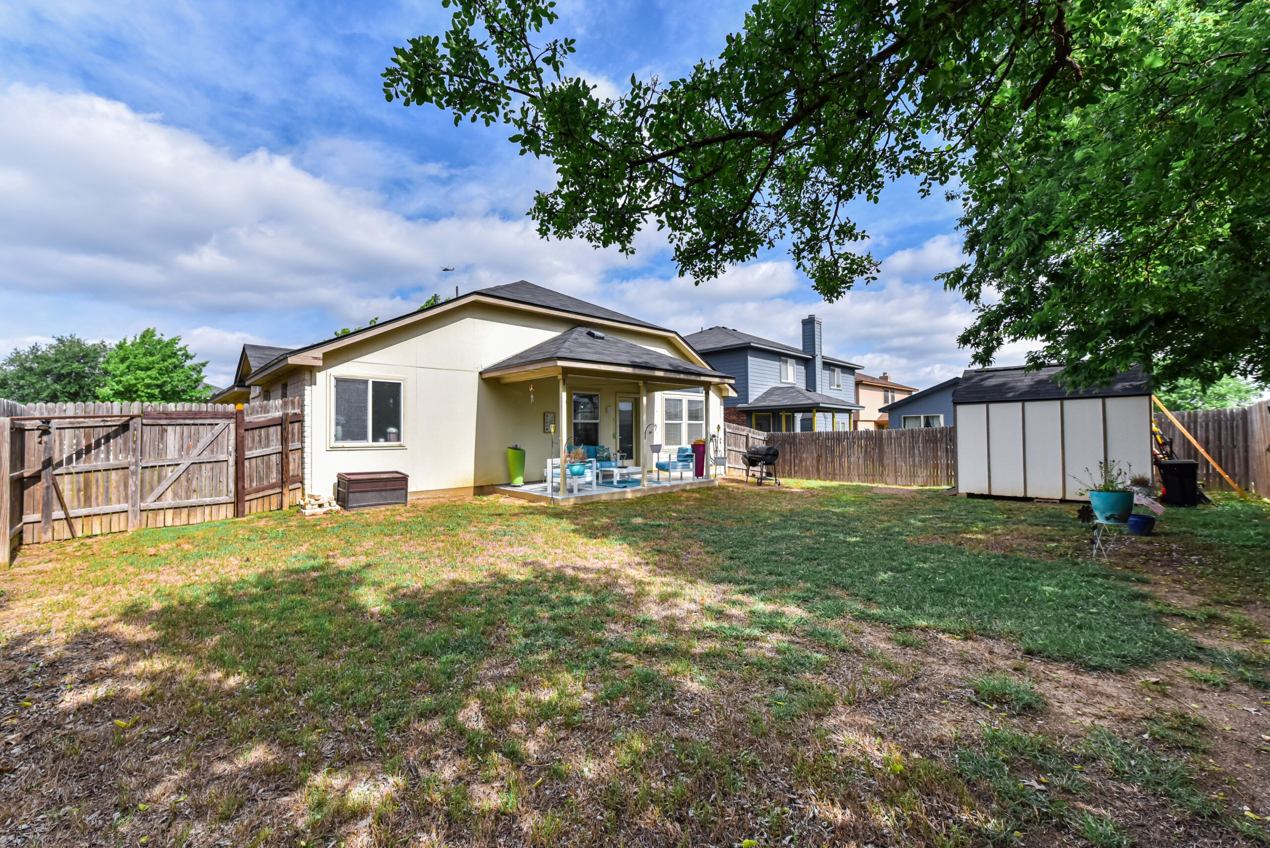 Your Home Sold Guaranteed Realty - The Salas Team