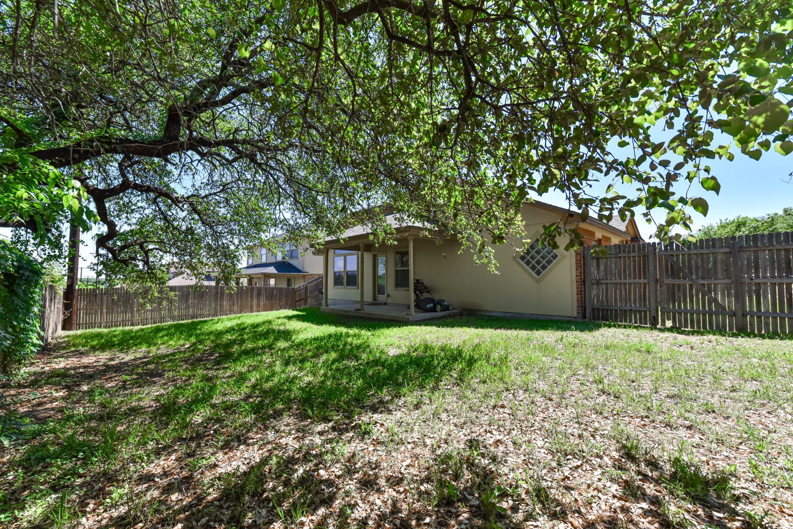Your Home Sold Guaranteed Realty - The Salas Team