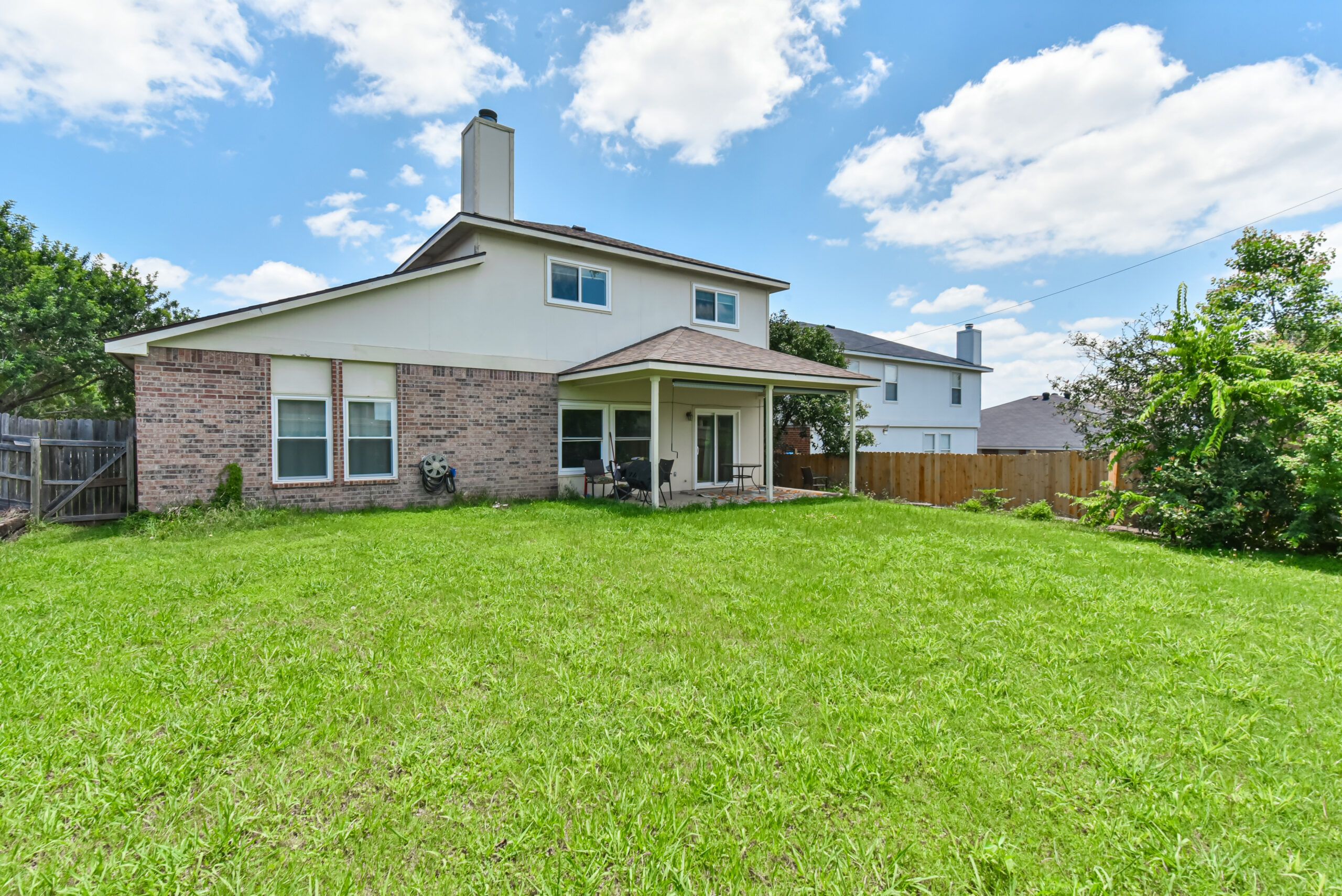 Your Home Sold Guaranteed Realty - The Salas Team