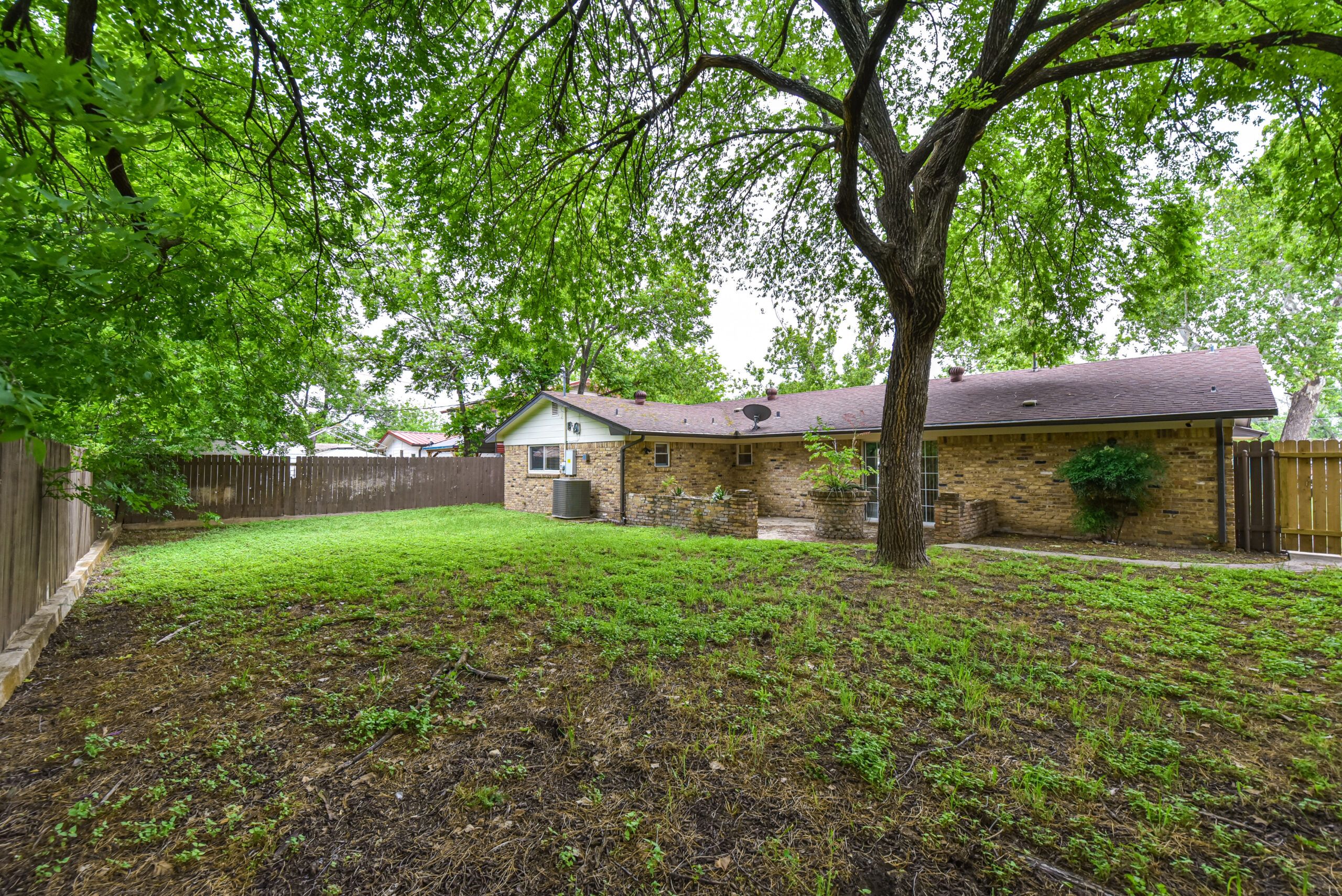 Your Home Sold Guaranteed Realty - The Salas Team