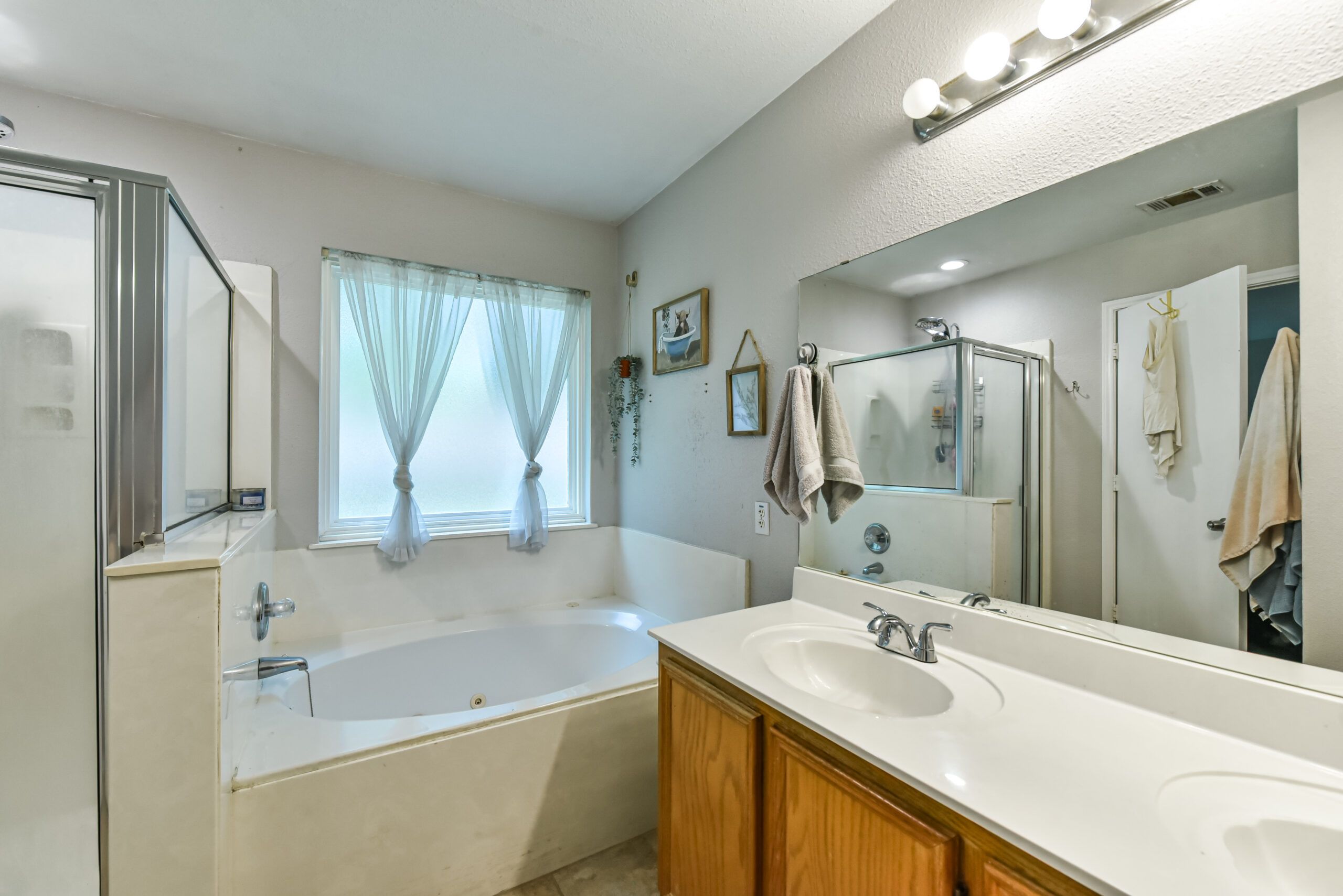 Your Home Sold Guaranteed Realty - The Salas Team