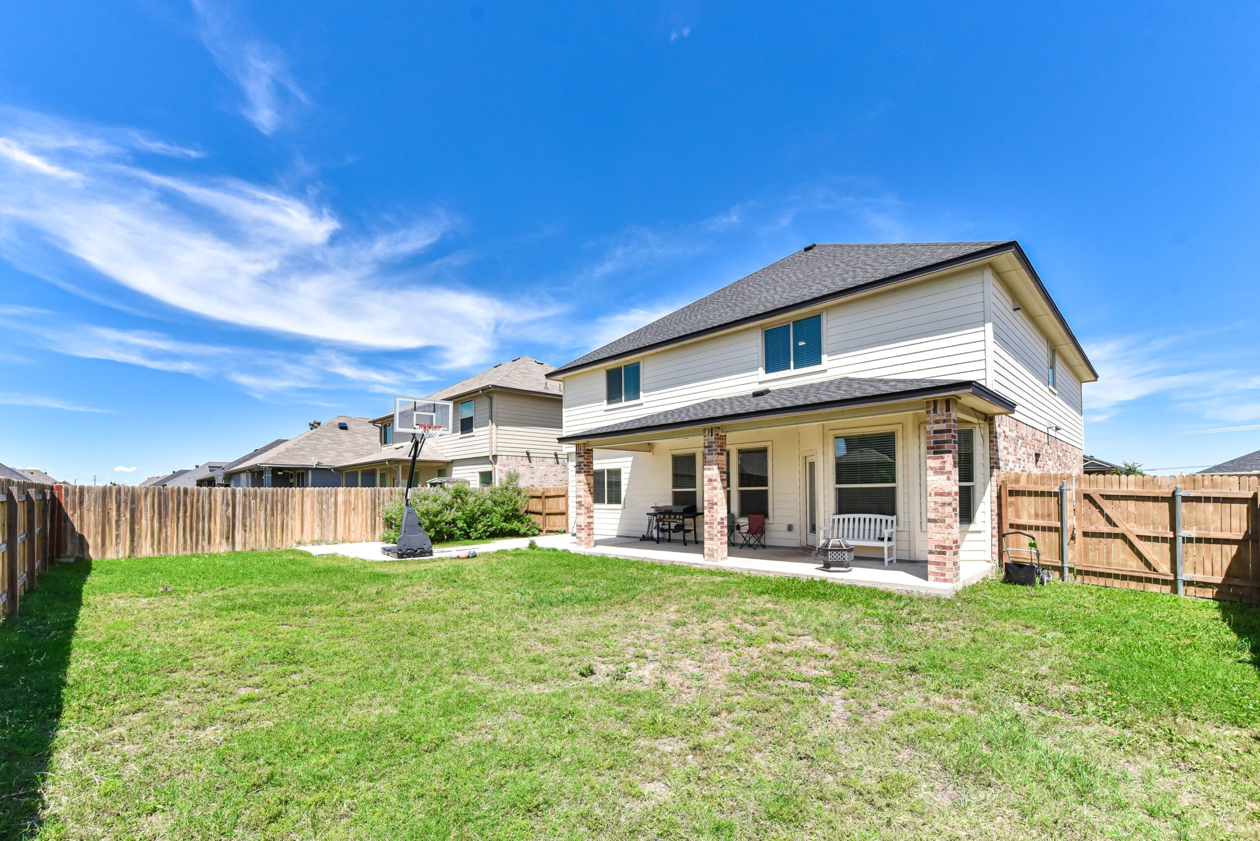 Your Home Sold Guaranteed Realty - The Salas Team