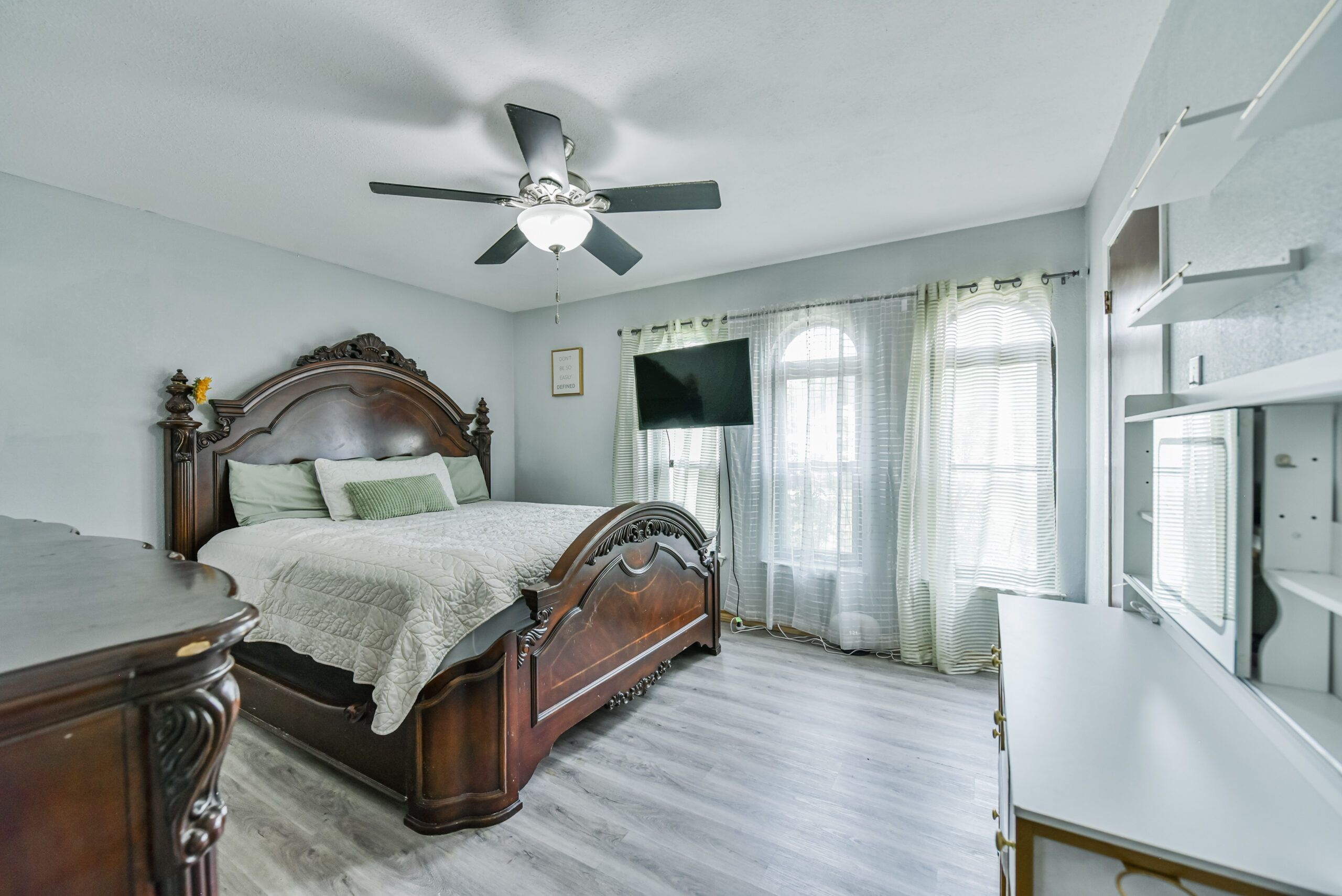 Your Home Sold Guaranteed Realty - The Salas Team