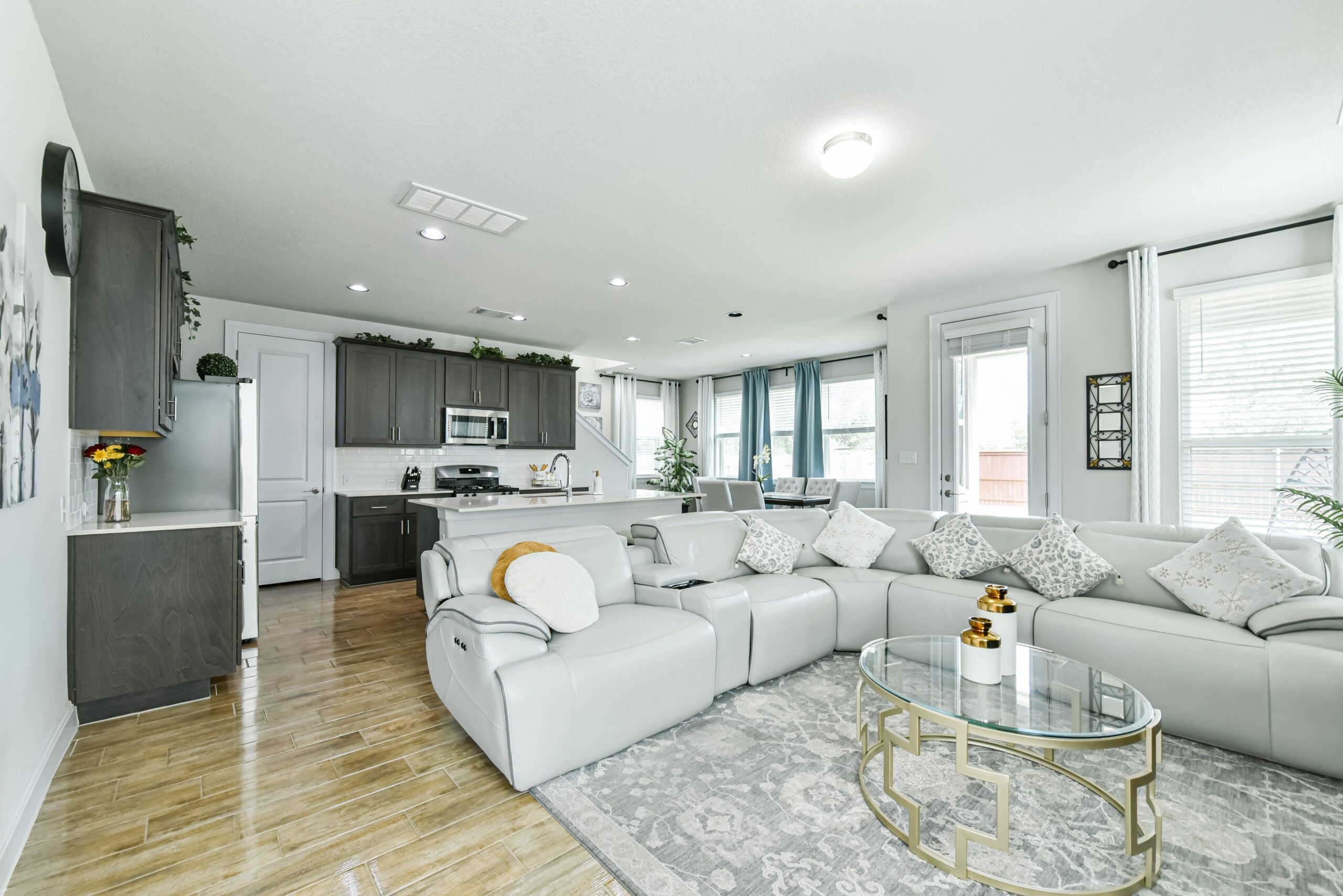 Your Home Sold Guaranteed Realty - The Salas Team