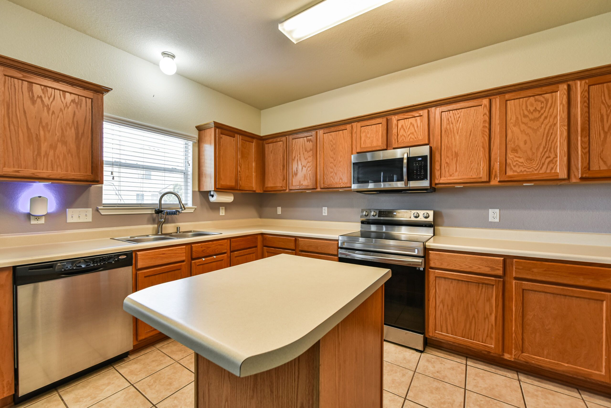 Your Home Sold Guaranteed Realty - The Salas Team