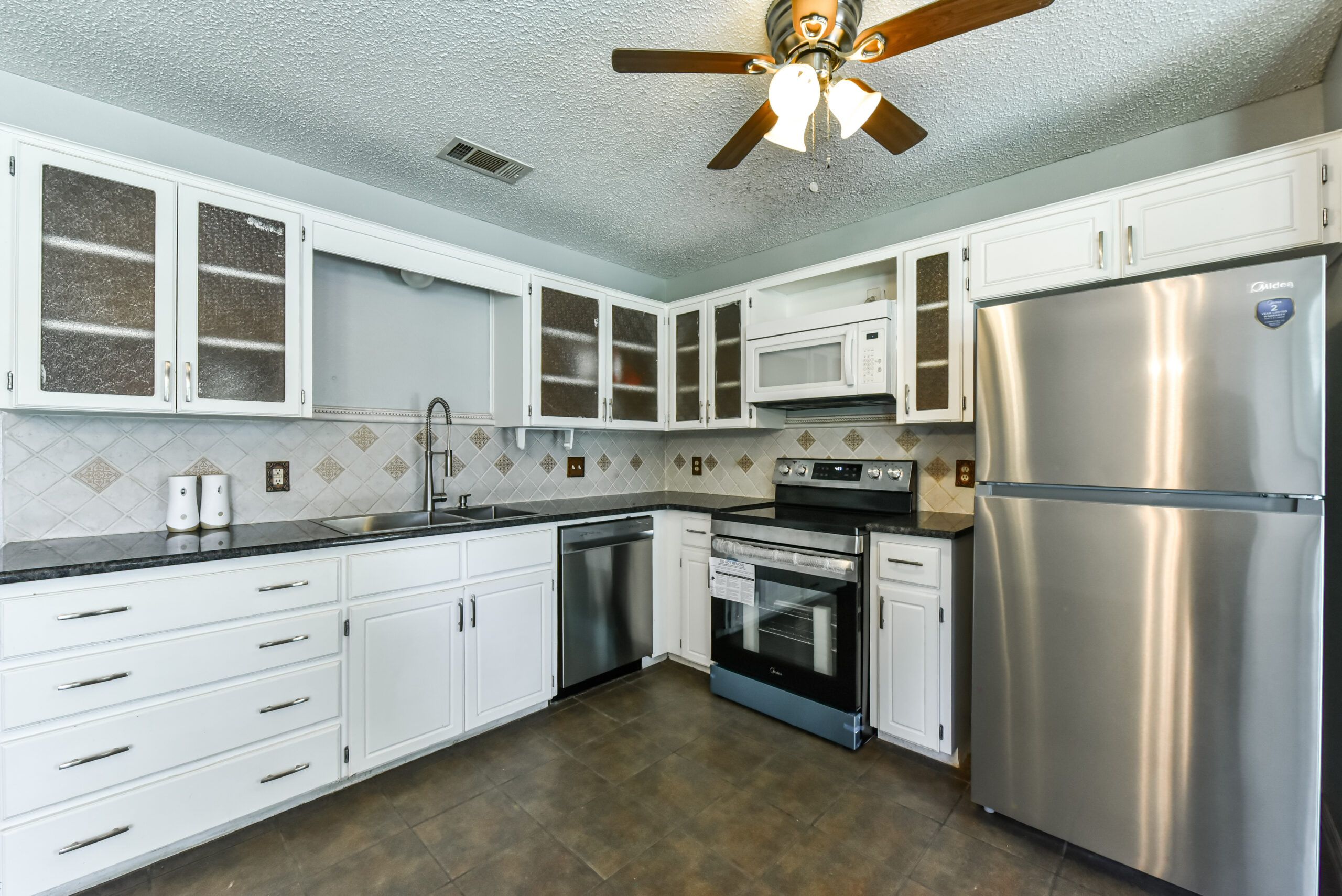 Your Home Sold Guaranteed Realty - The Salas Team