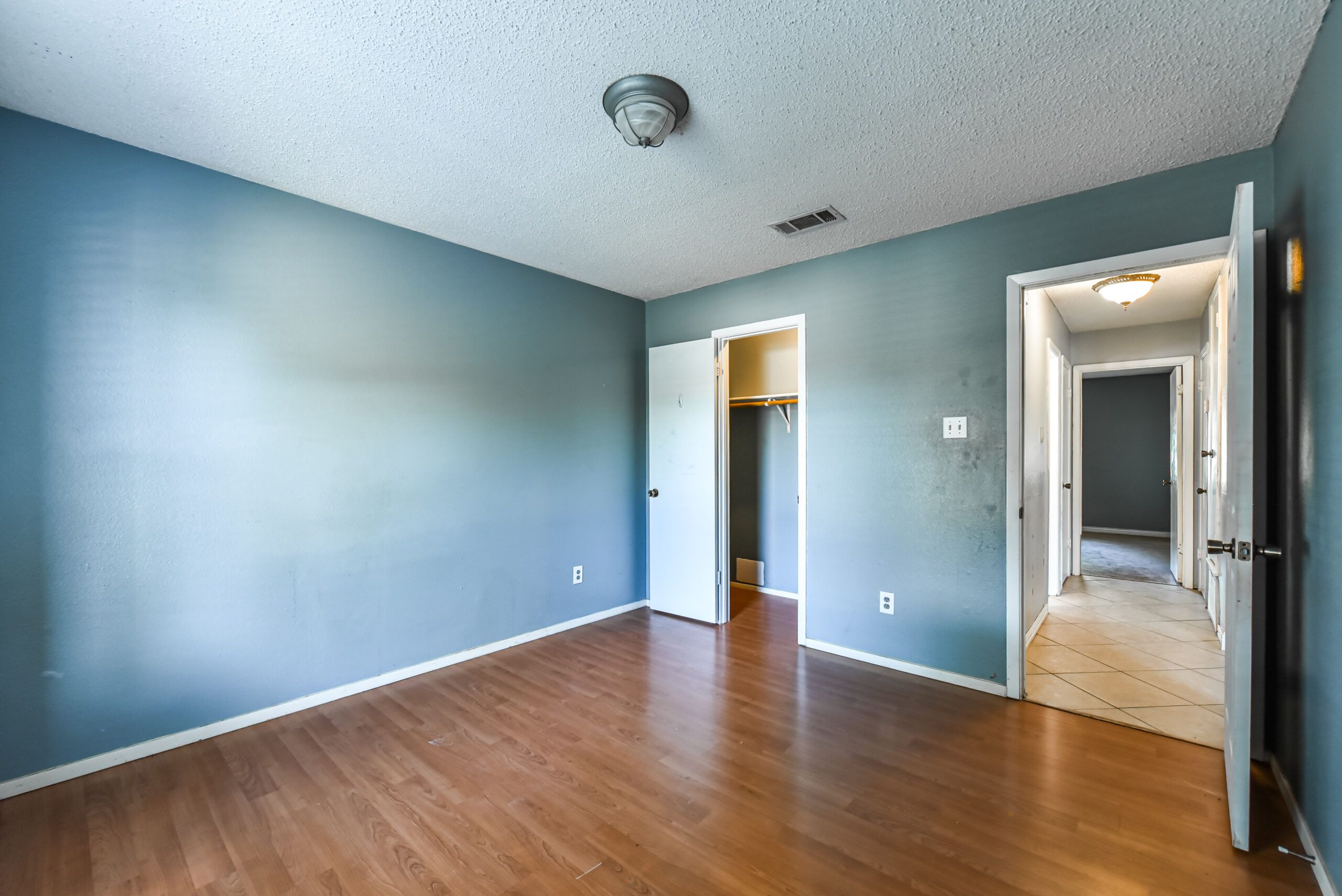 Your Home Sold Guaranteed Realty - The Salas Team