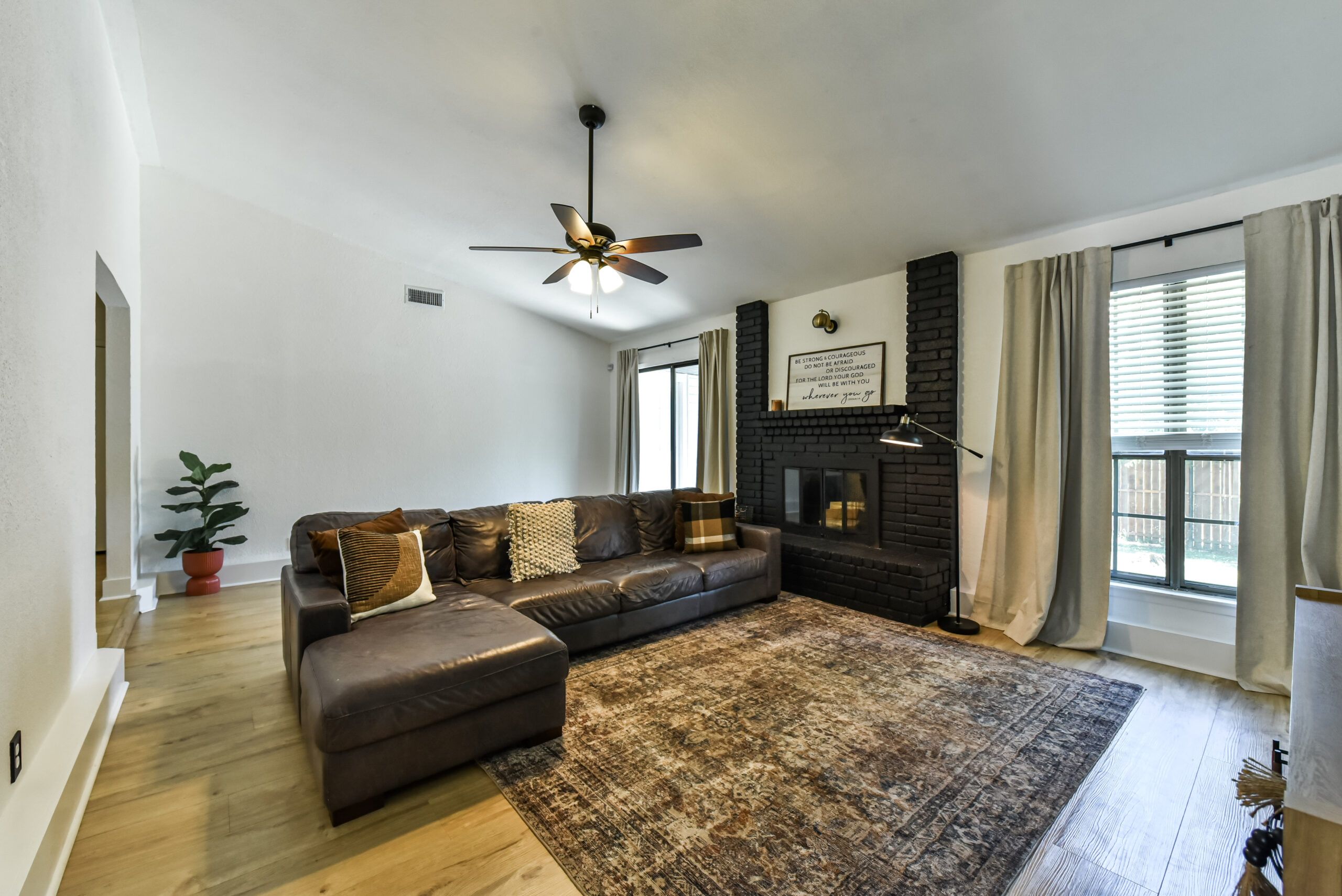 Your Home Sold Guaranteed Realty - The Salas Team
