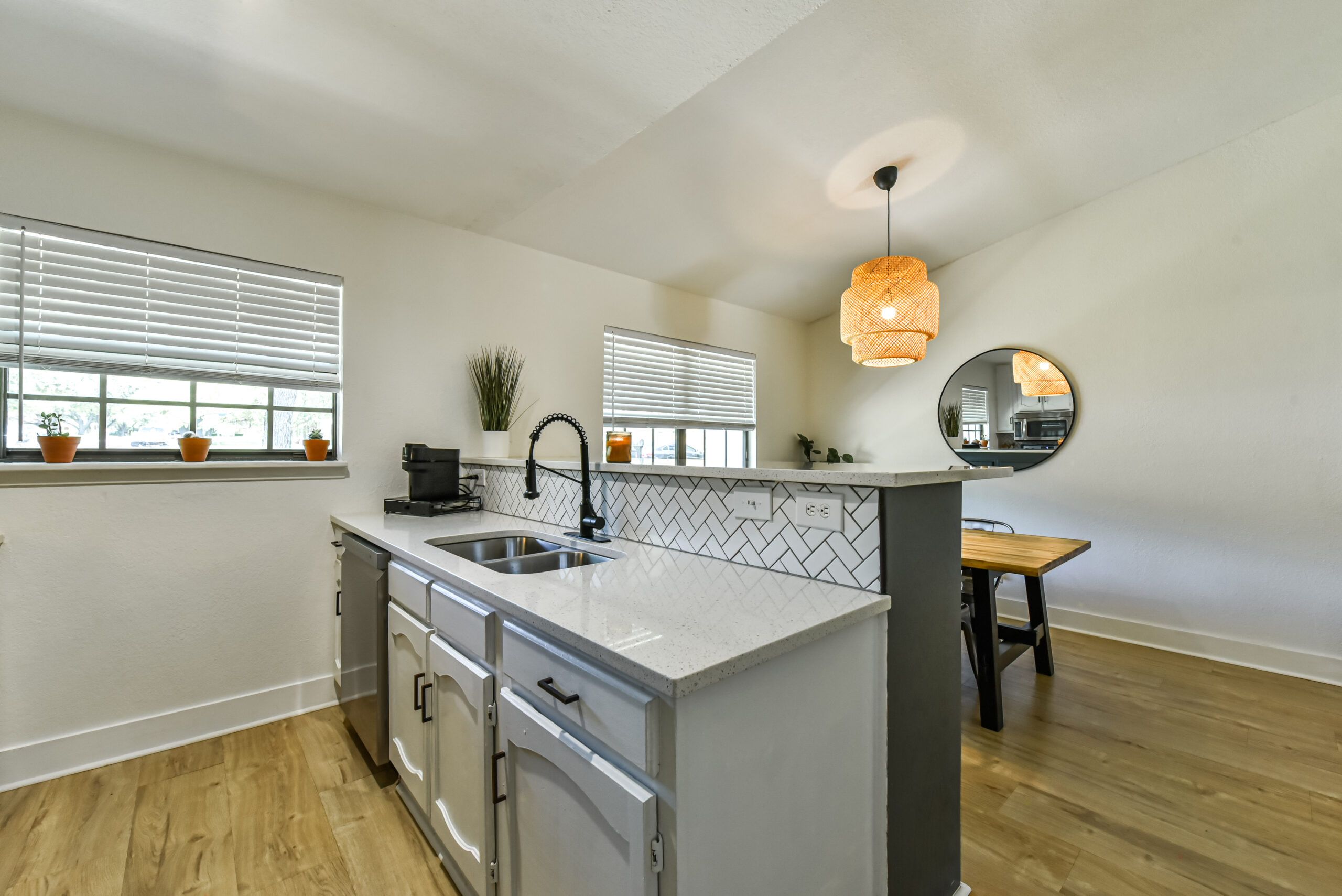 Your Home Sold Guaranteed Realty - The Salas Team