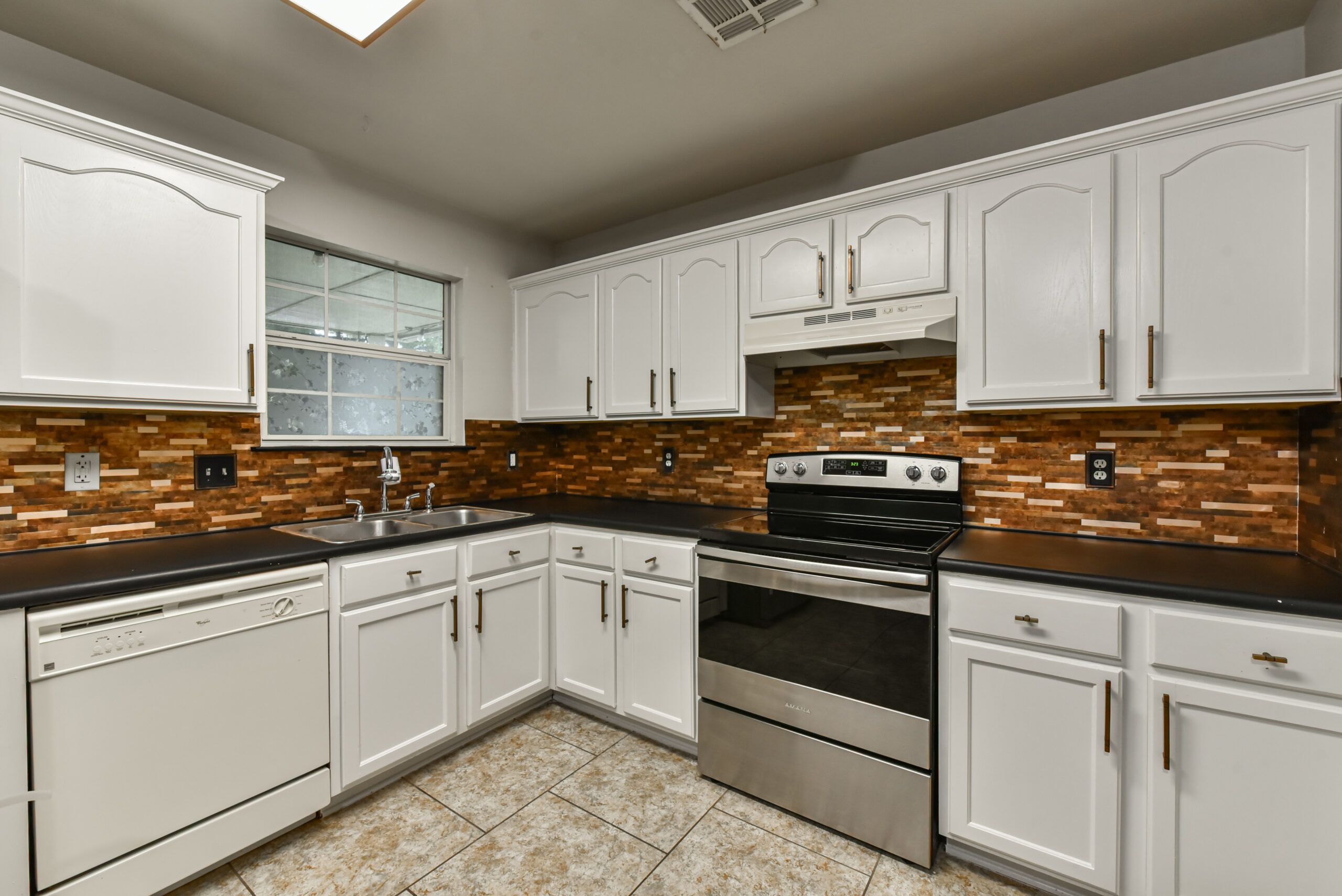 Your Home Sold Guaranteed Realty - The Salas Team