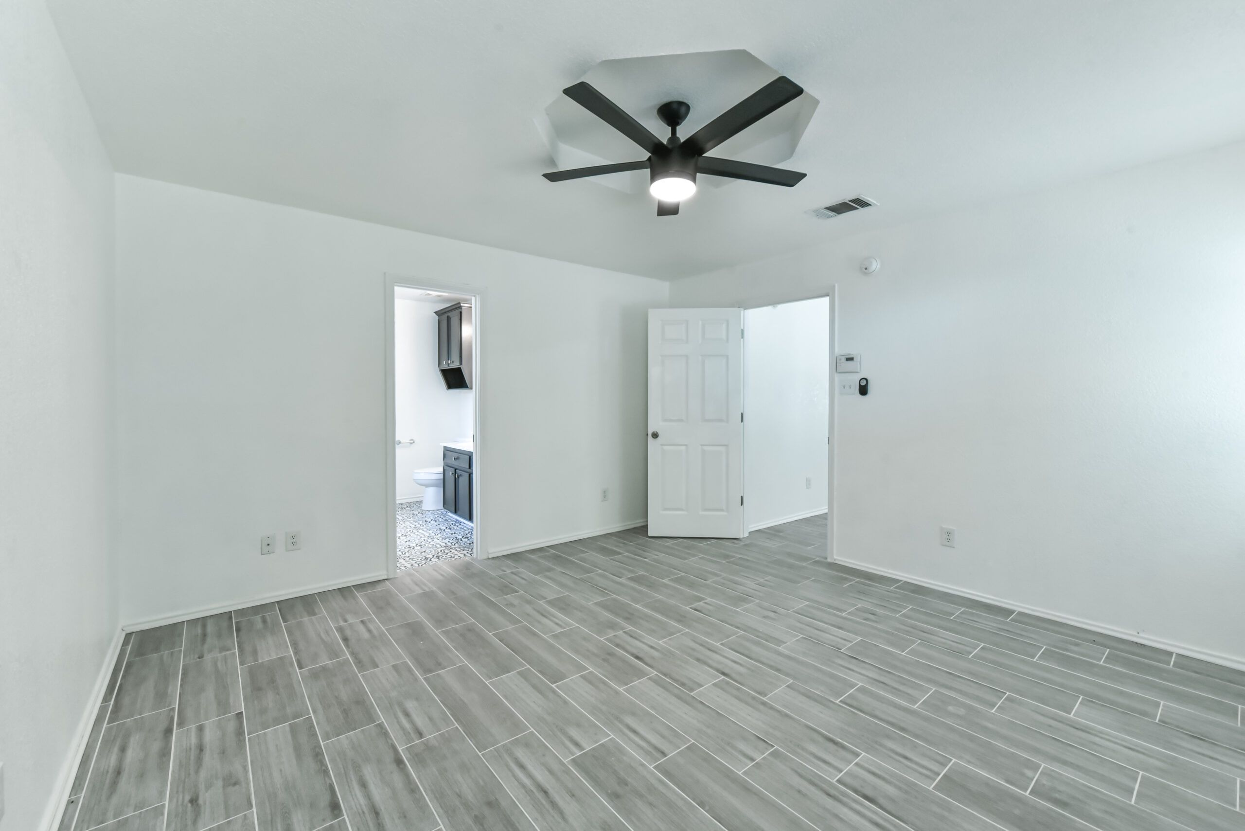 Your Home Sold Guaranteed Realty - The Salas Team