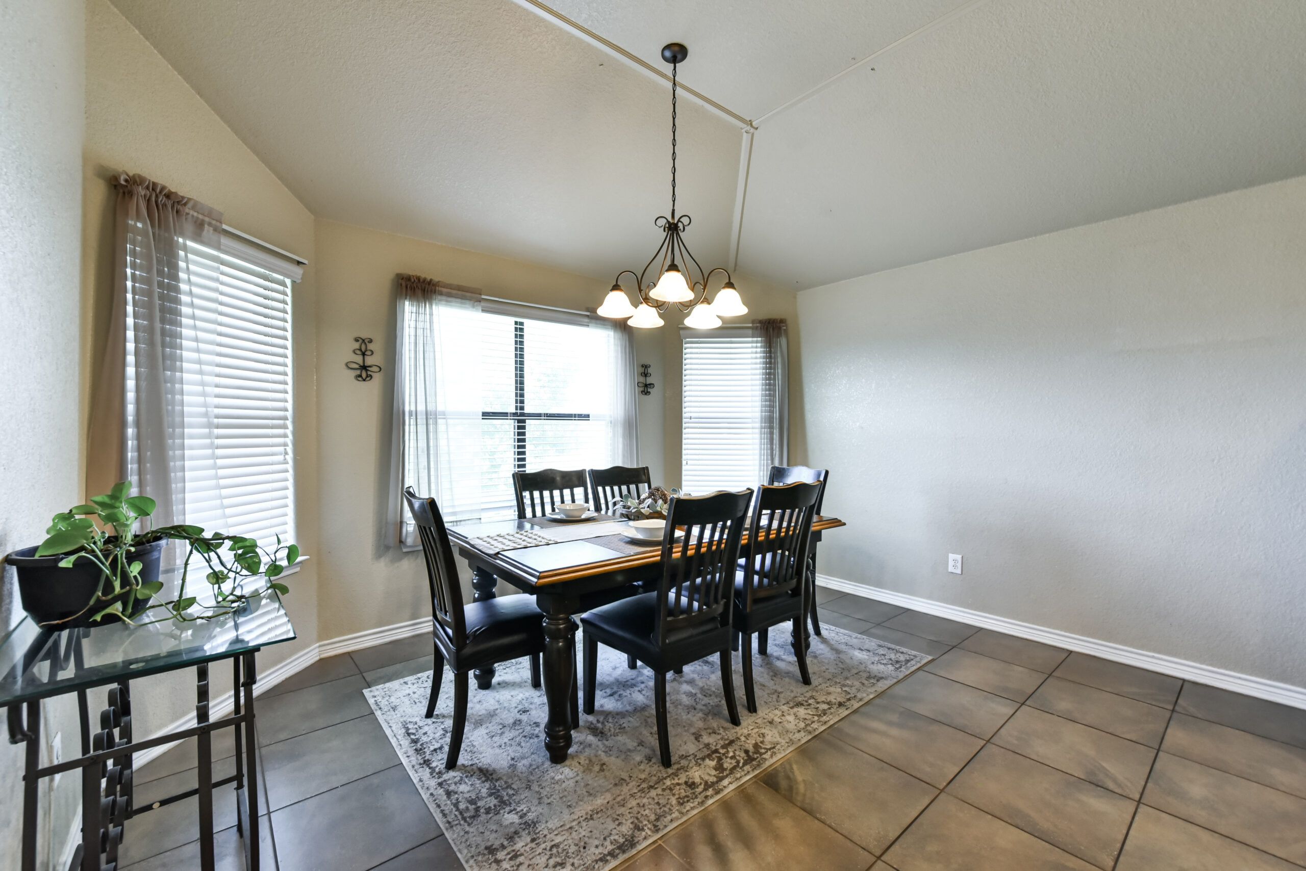 Your Home Sold Guaranteed Realty - The Salas Team