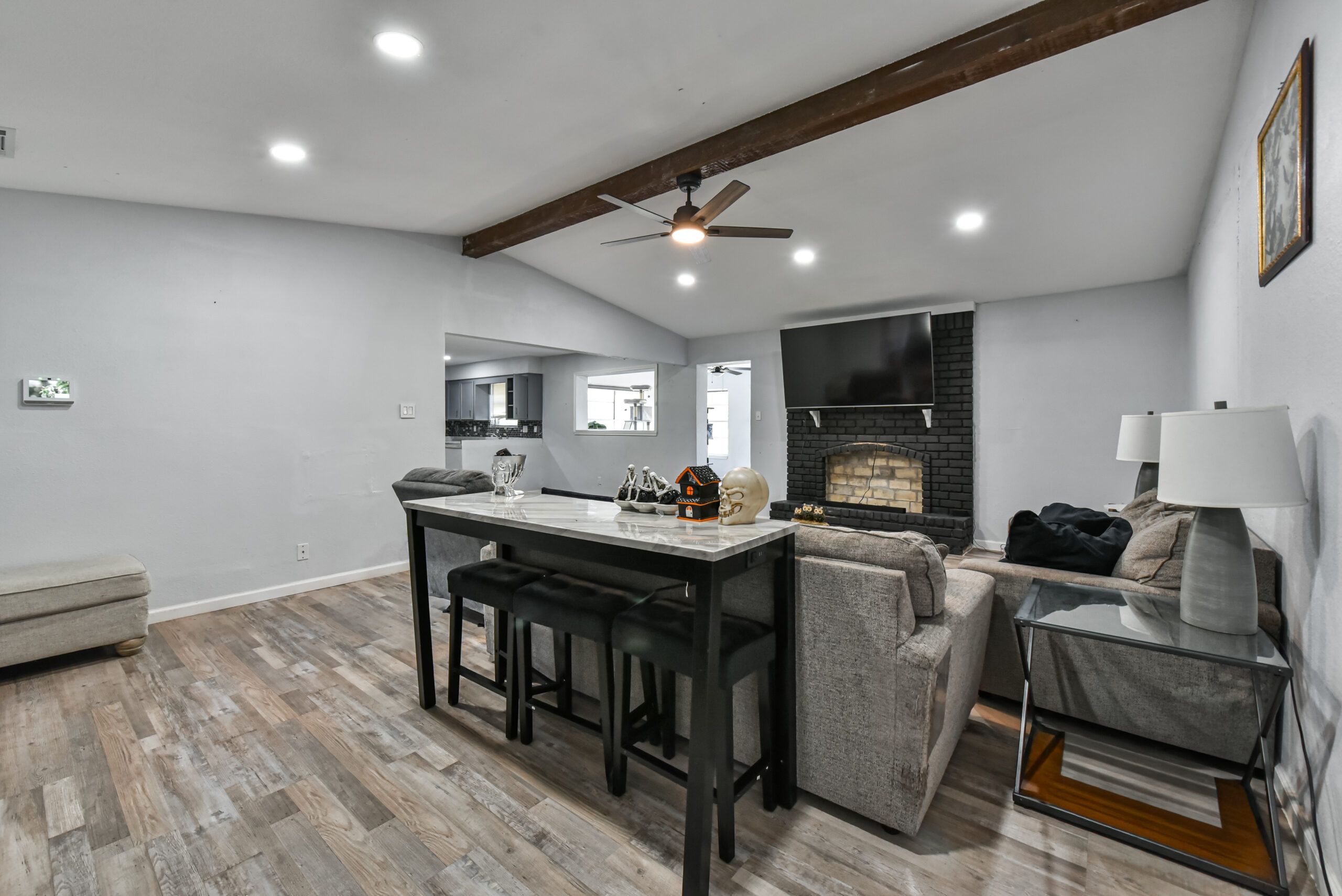 Your Home Sold Guaranteed Realty - The Salas Team