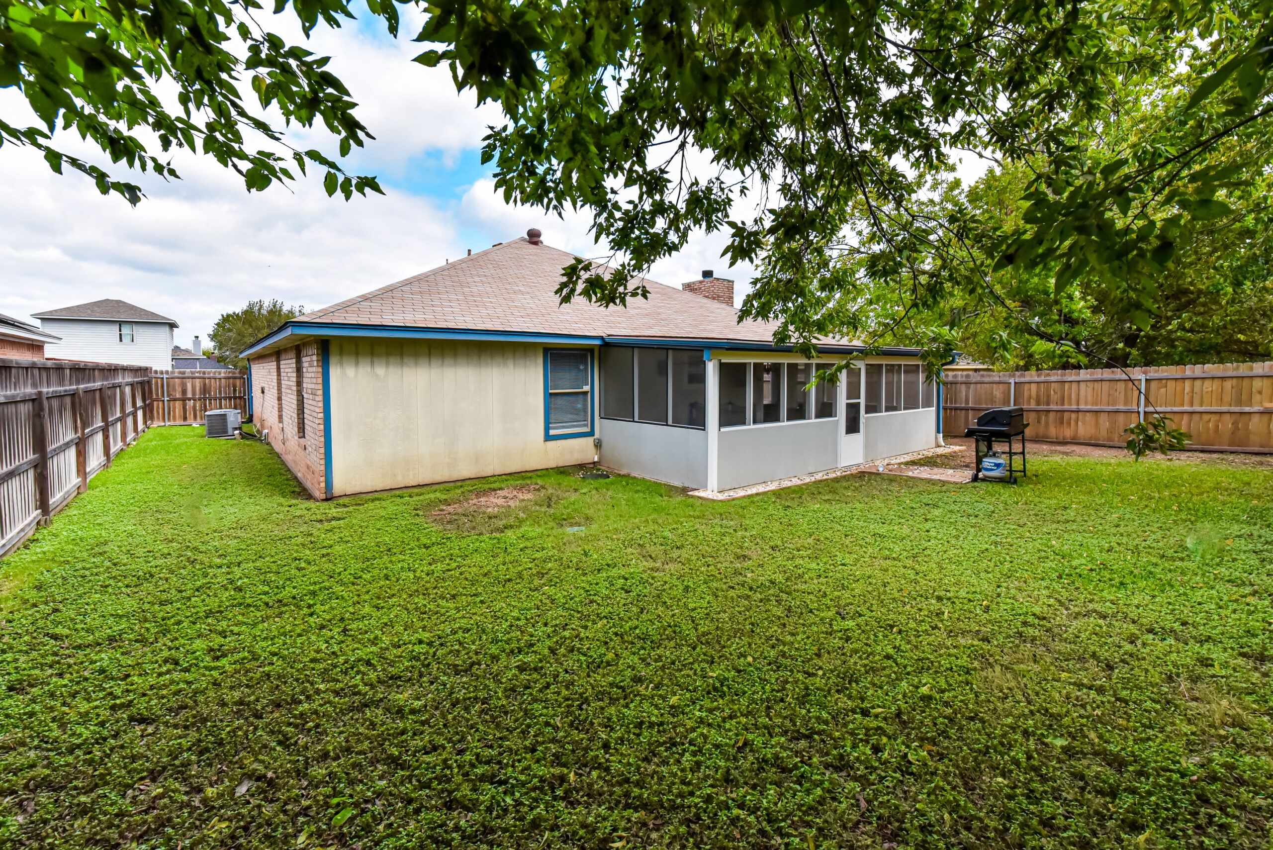 Your Home Sold Guaranteed Realty - The Salas Team