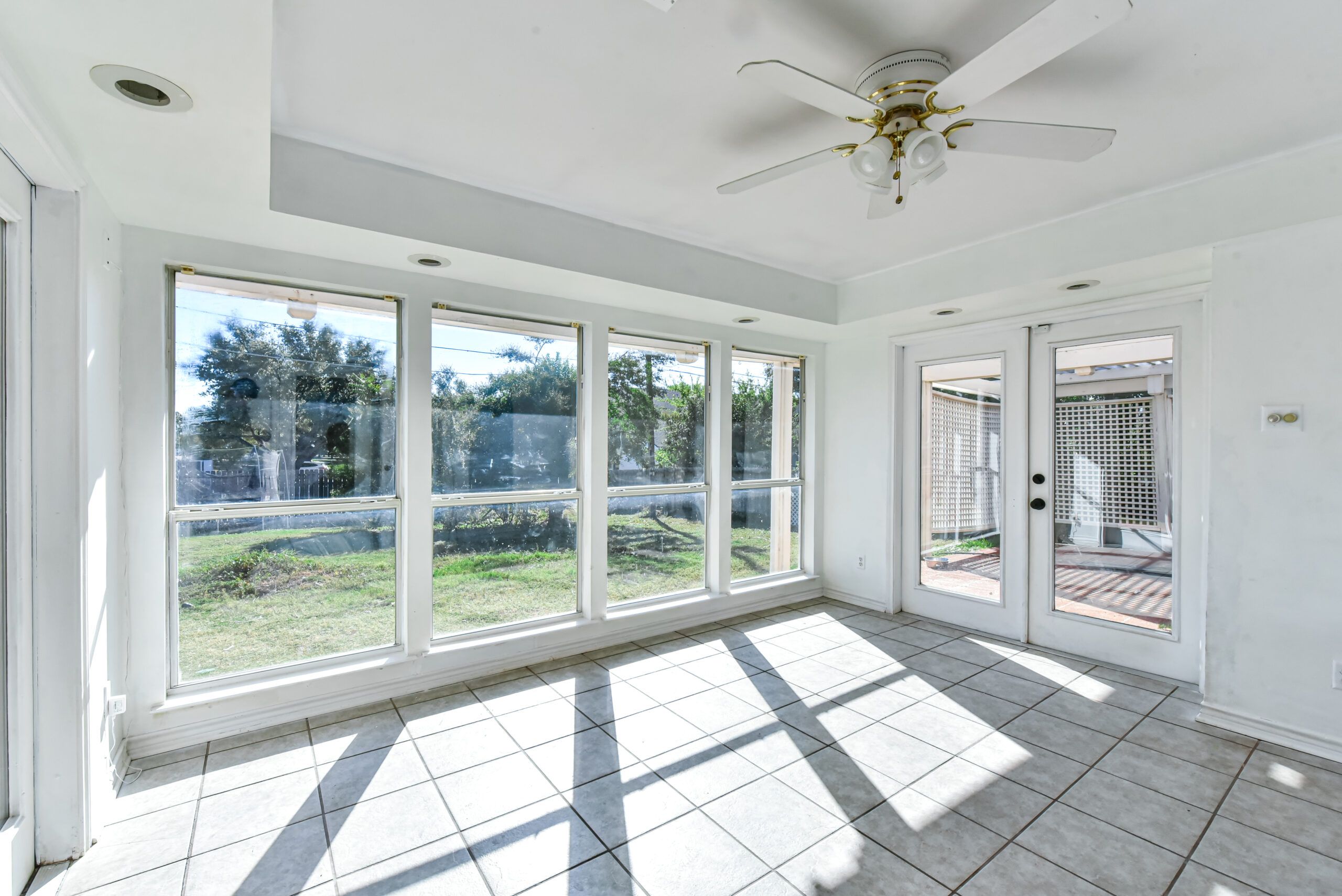 Your Home Sold Guaranteed Realty - The Salas Team